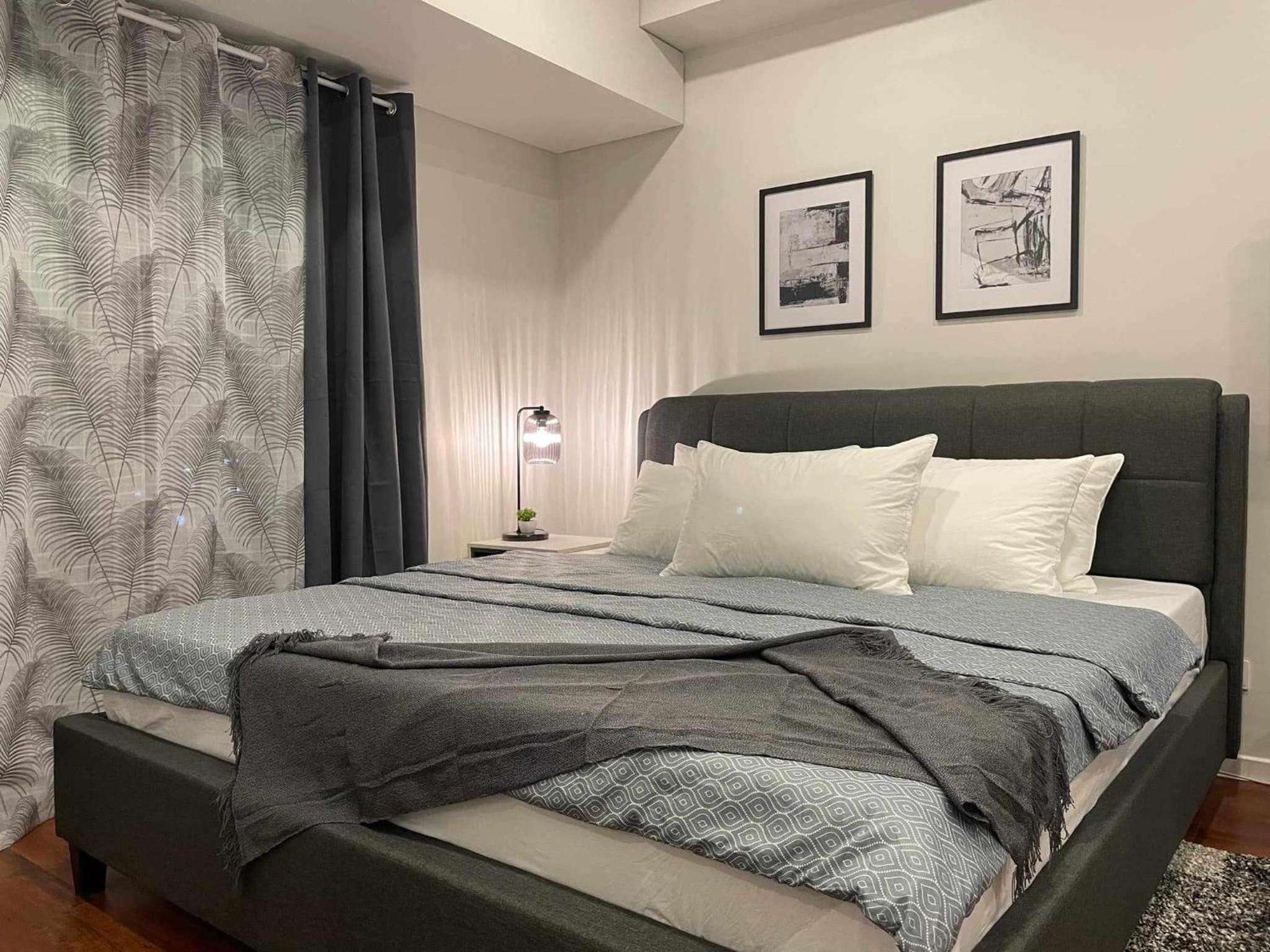 Studio Apartment with King Bed photo 1