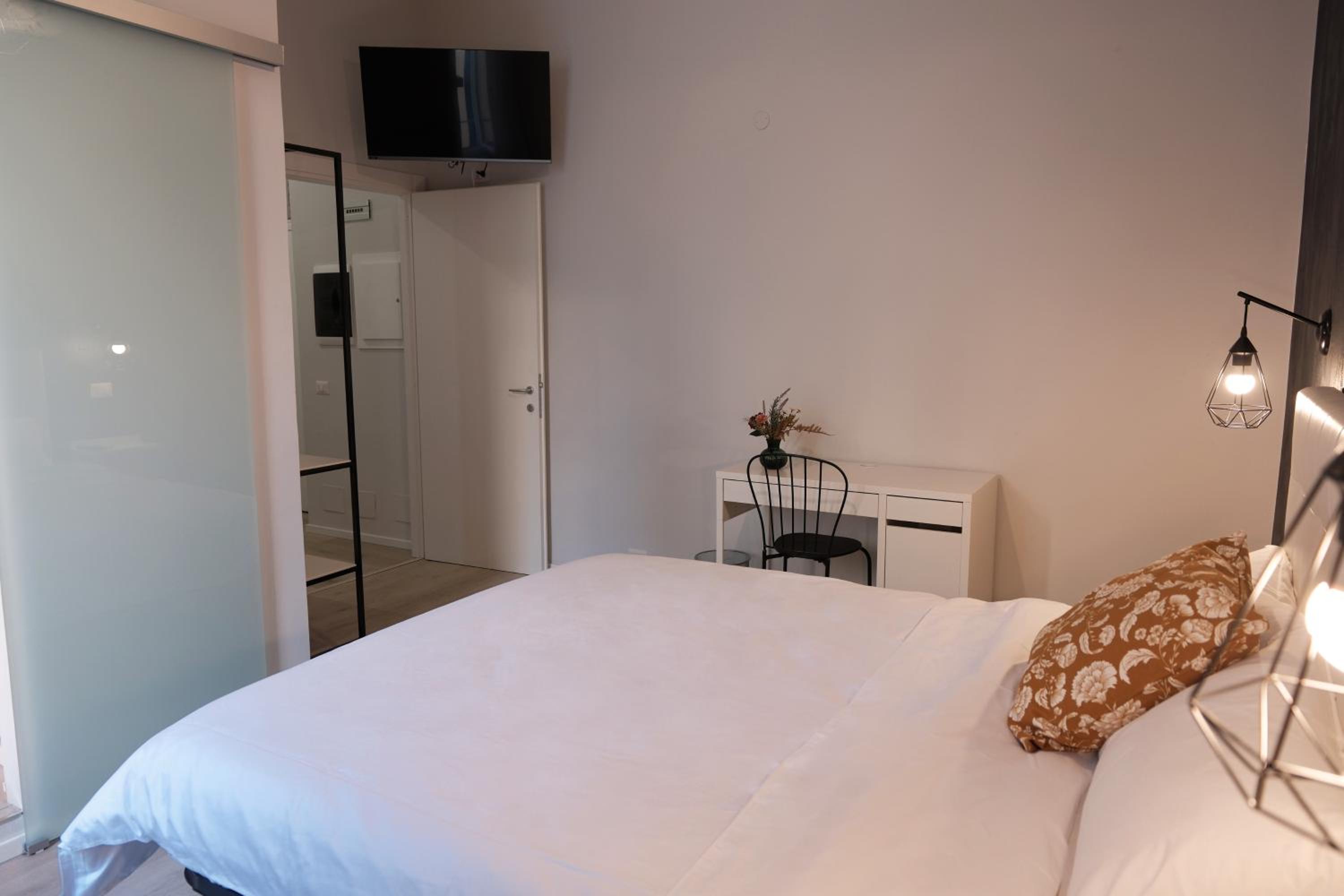 Deluxe Double Room photo 2
