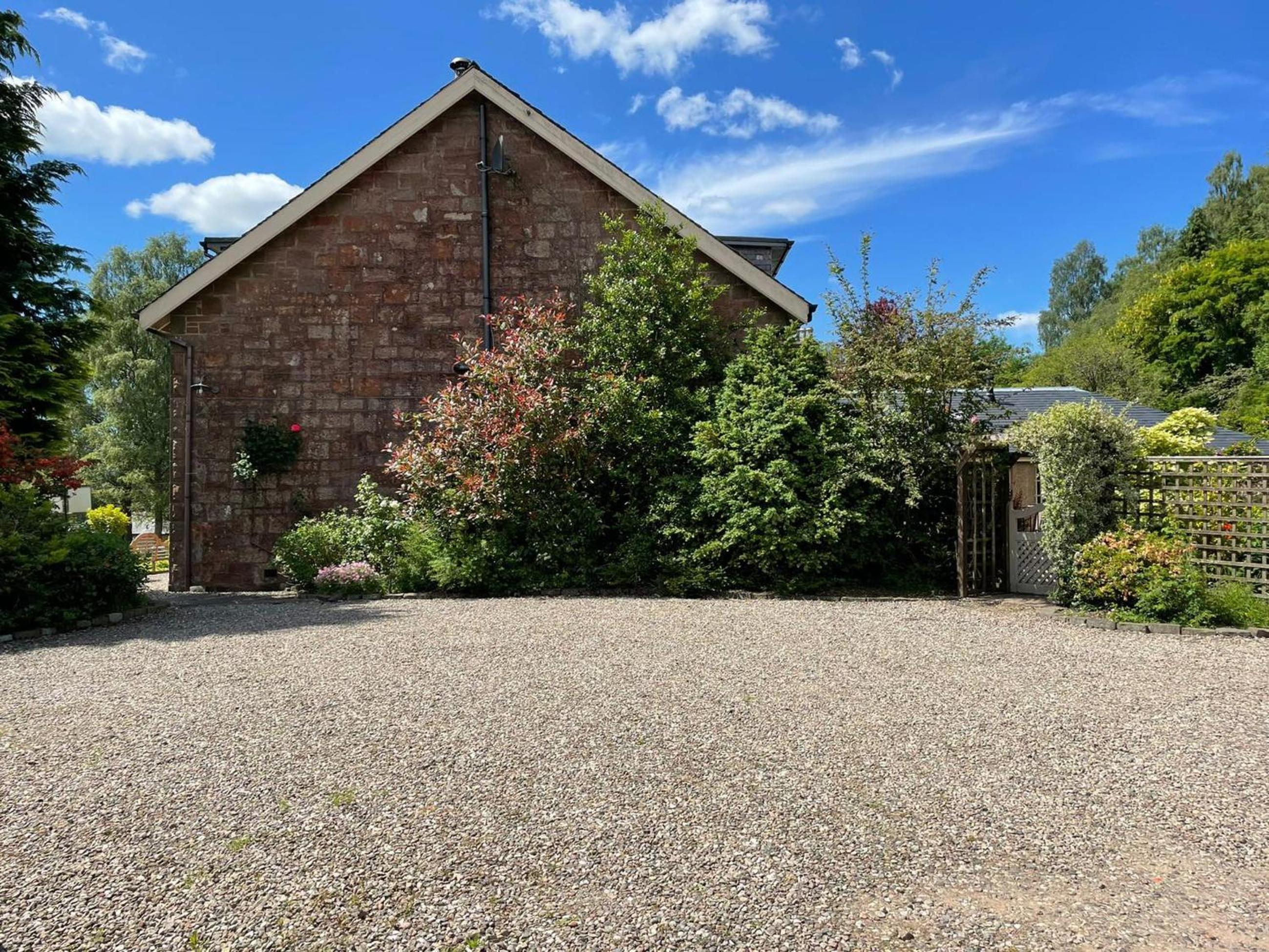 Seven-Bedroom Holiday Home photo 2