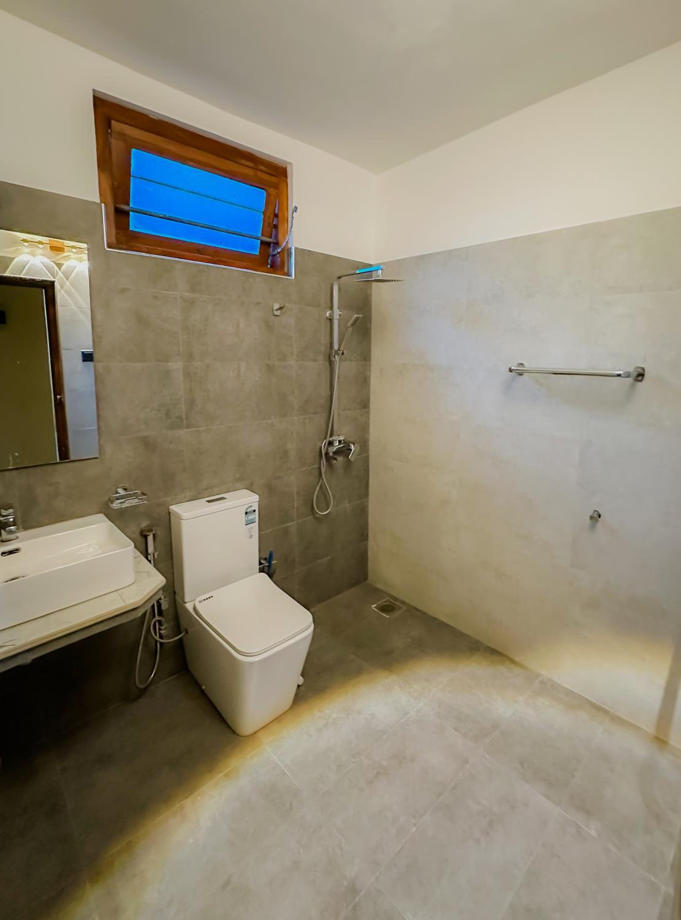 Deluxe Double Room with Balcony photo 3