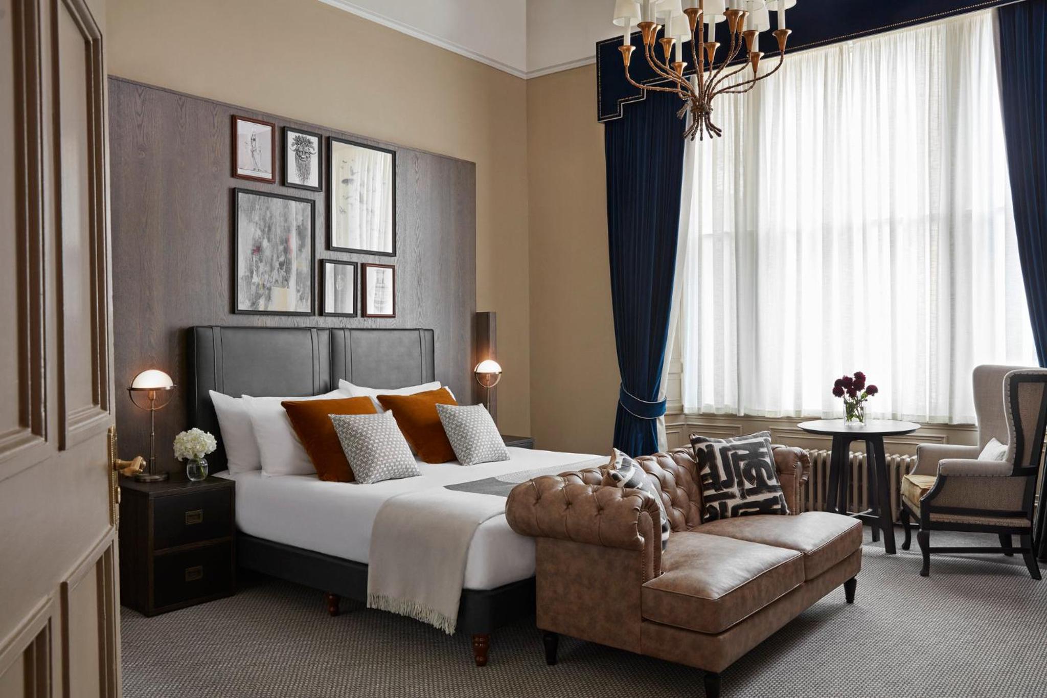 Townhouse Suite thumbnail 6