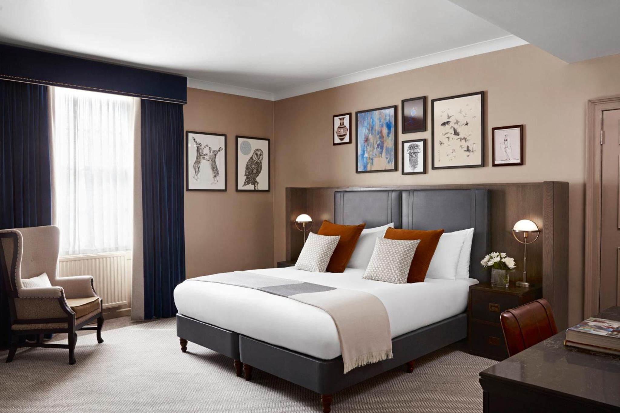 Premium King Room