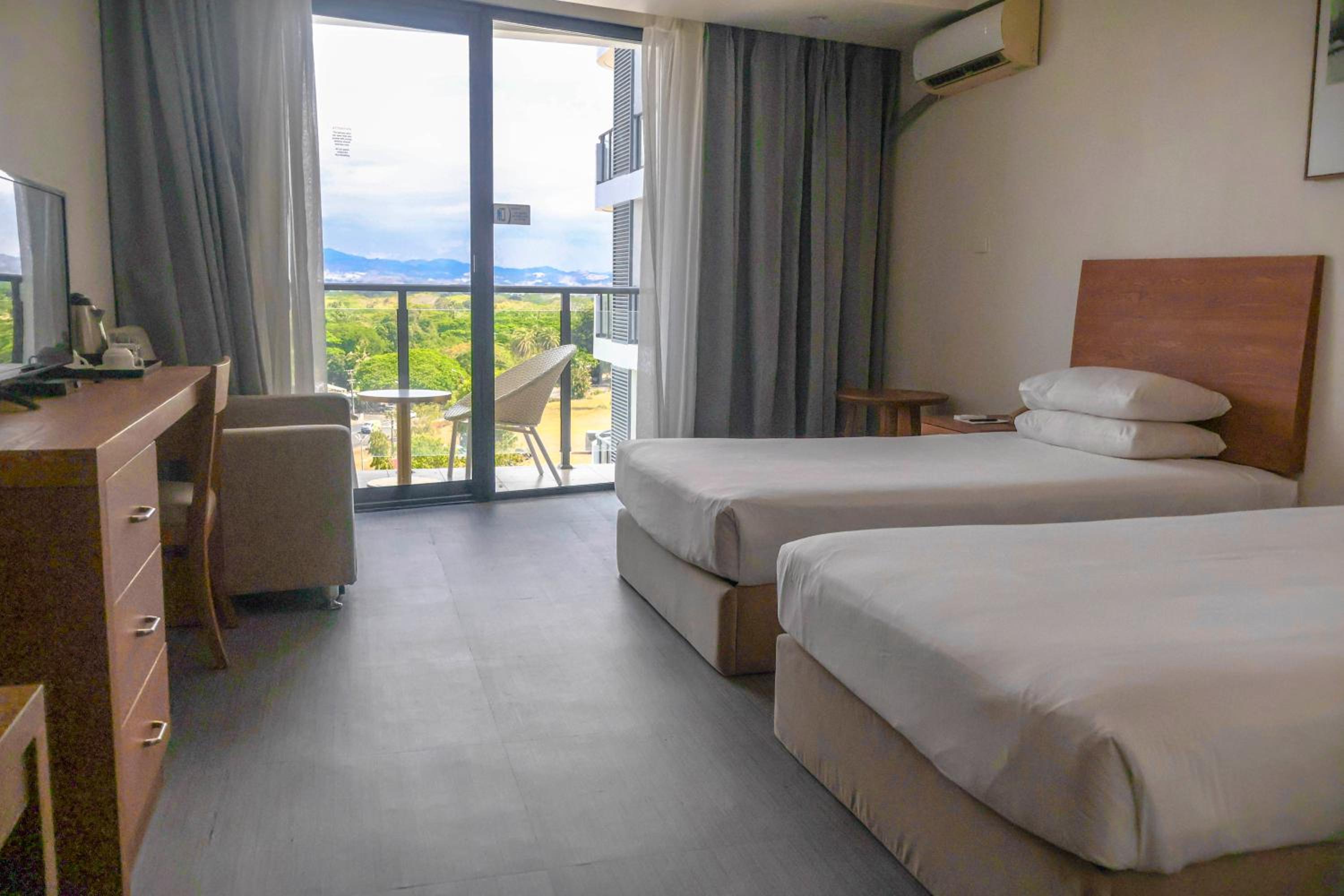 Twin Room with Mountain View photo 2