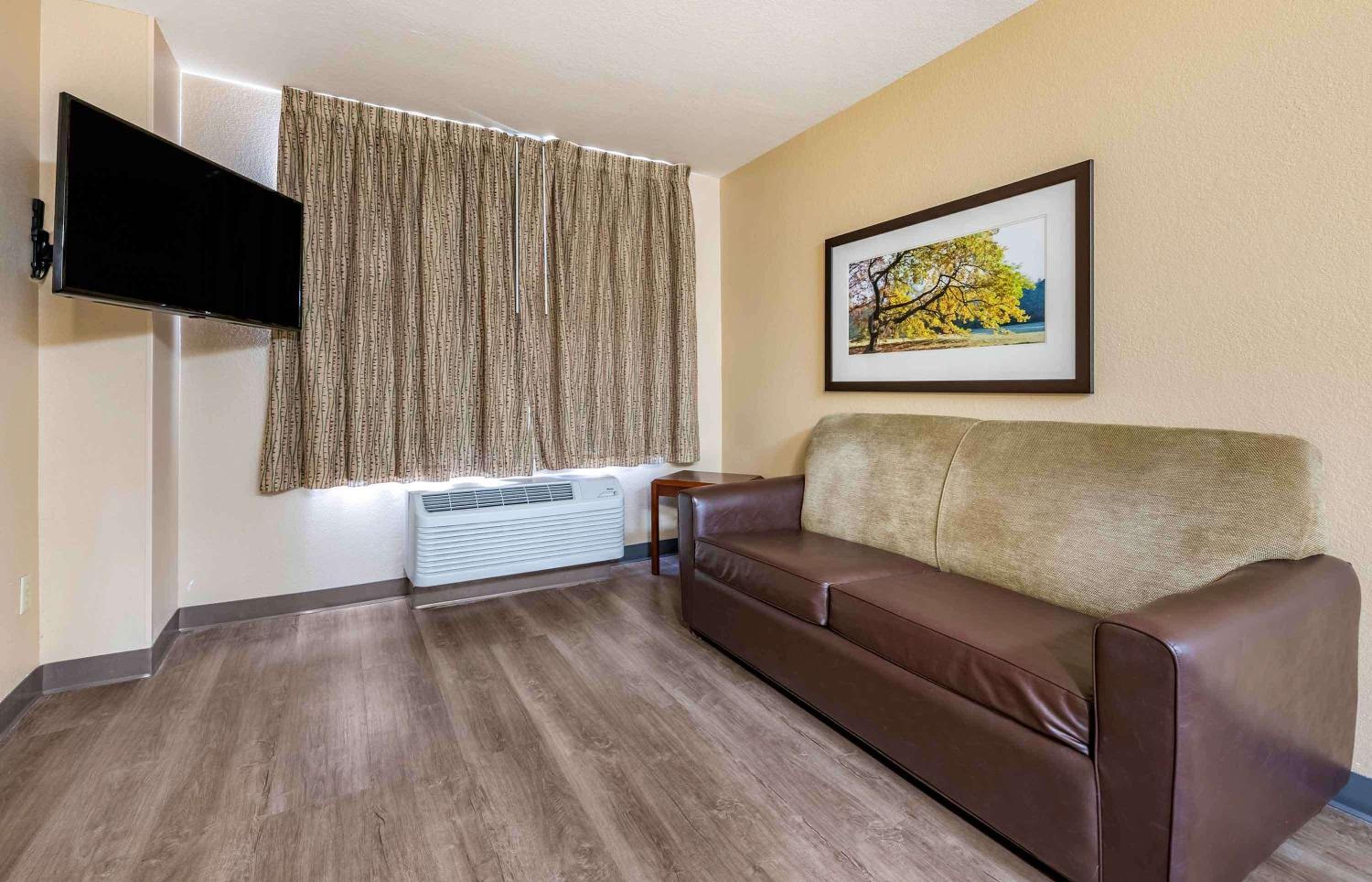 One Bedroom Suite with 2 Double Beds - Non-Smoking - Photo 8