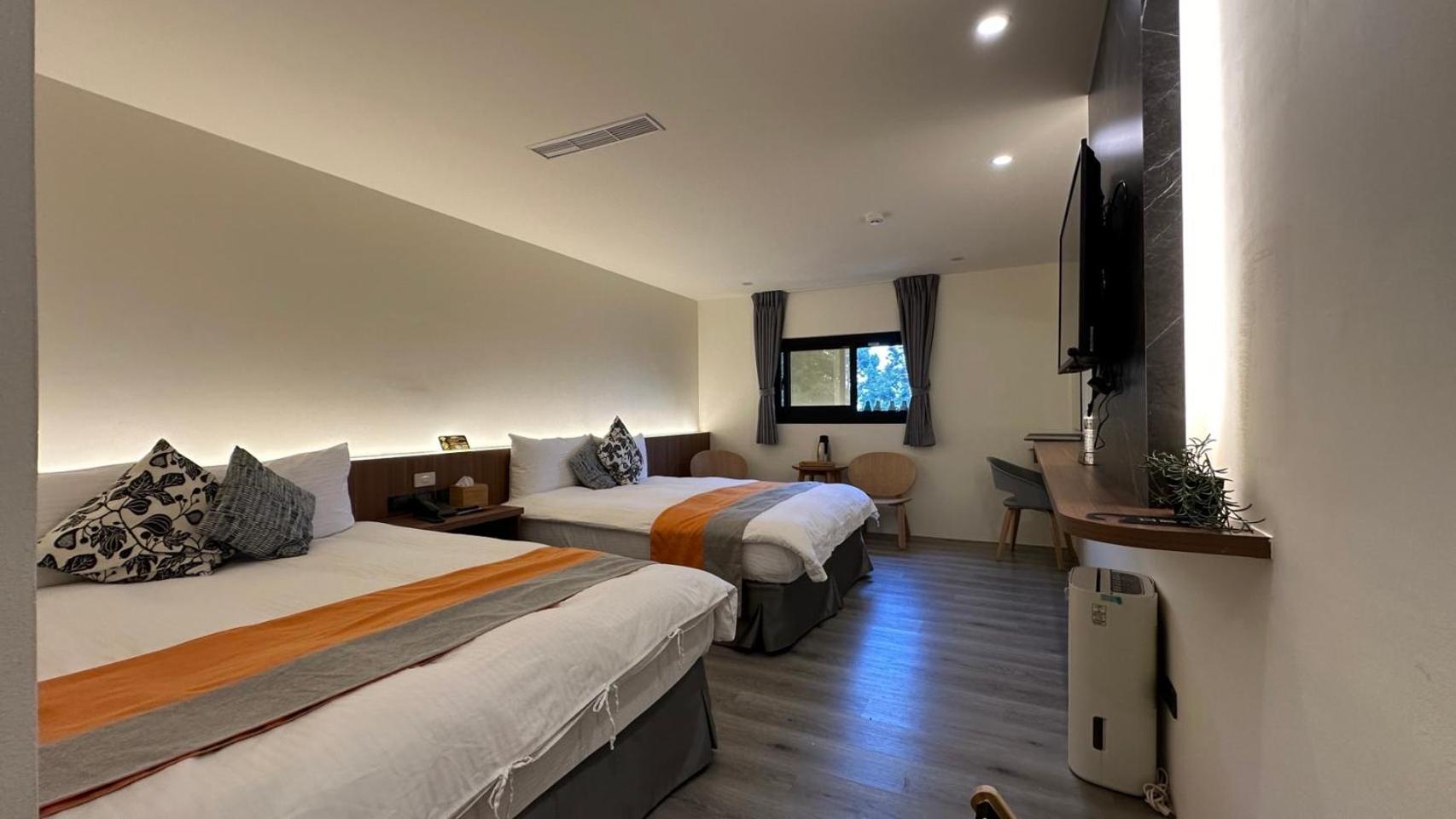 Quadruple Room with Mountain View
