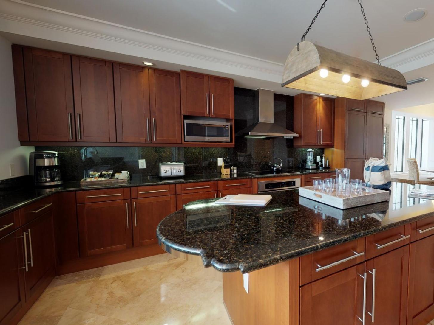 Residence #3825 photo 3