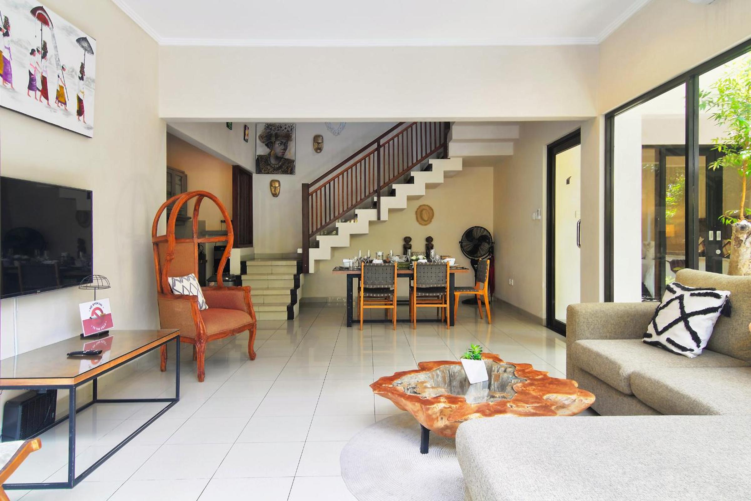Three-Bedroom Villa photo 1