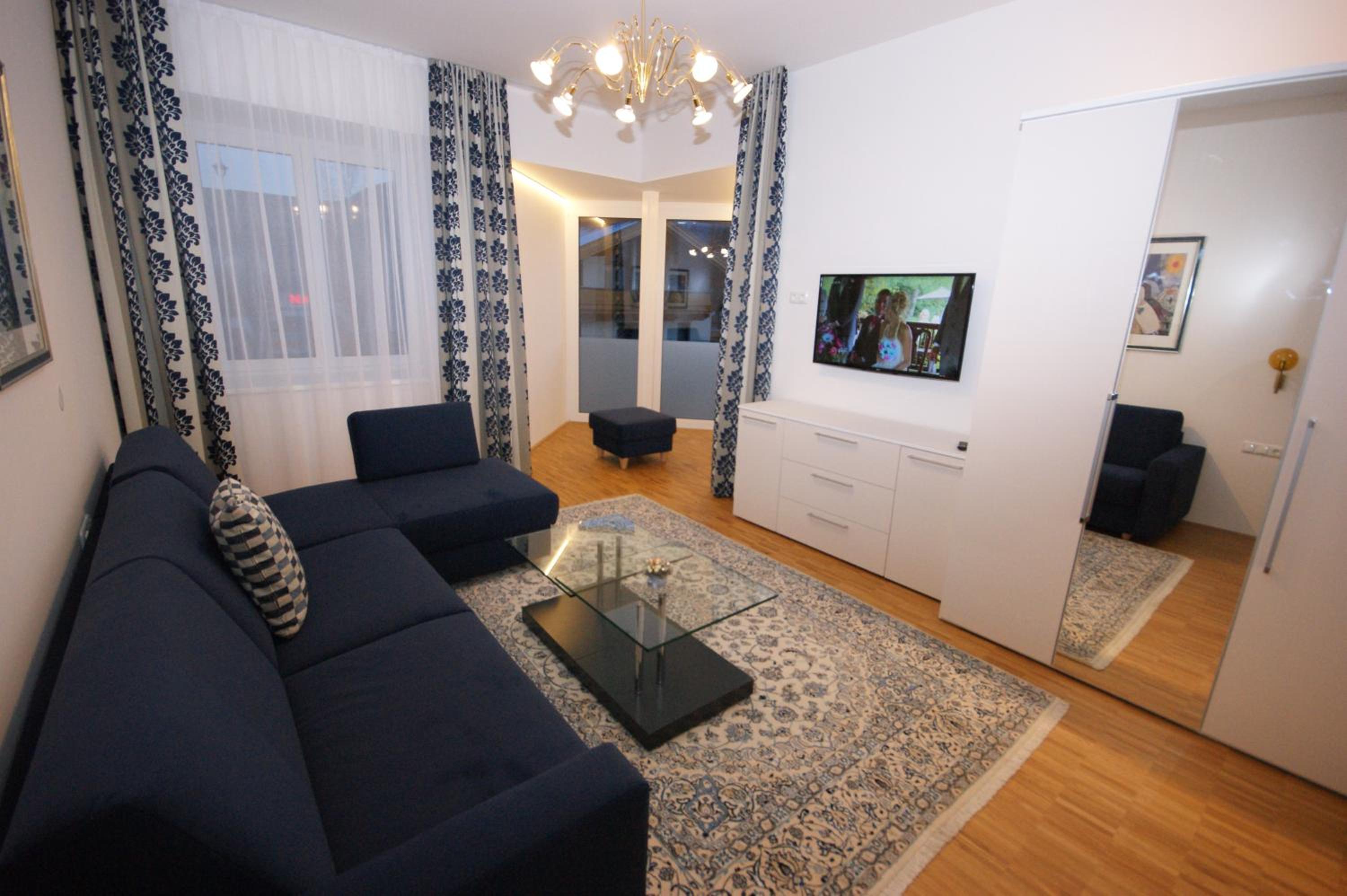 Deluxe Apartment 1 photo 1