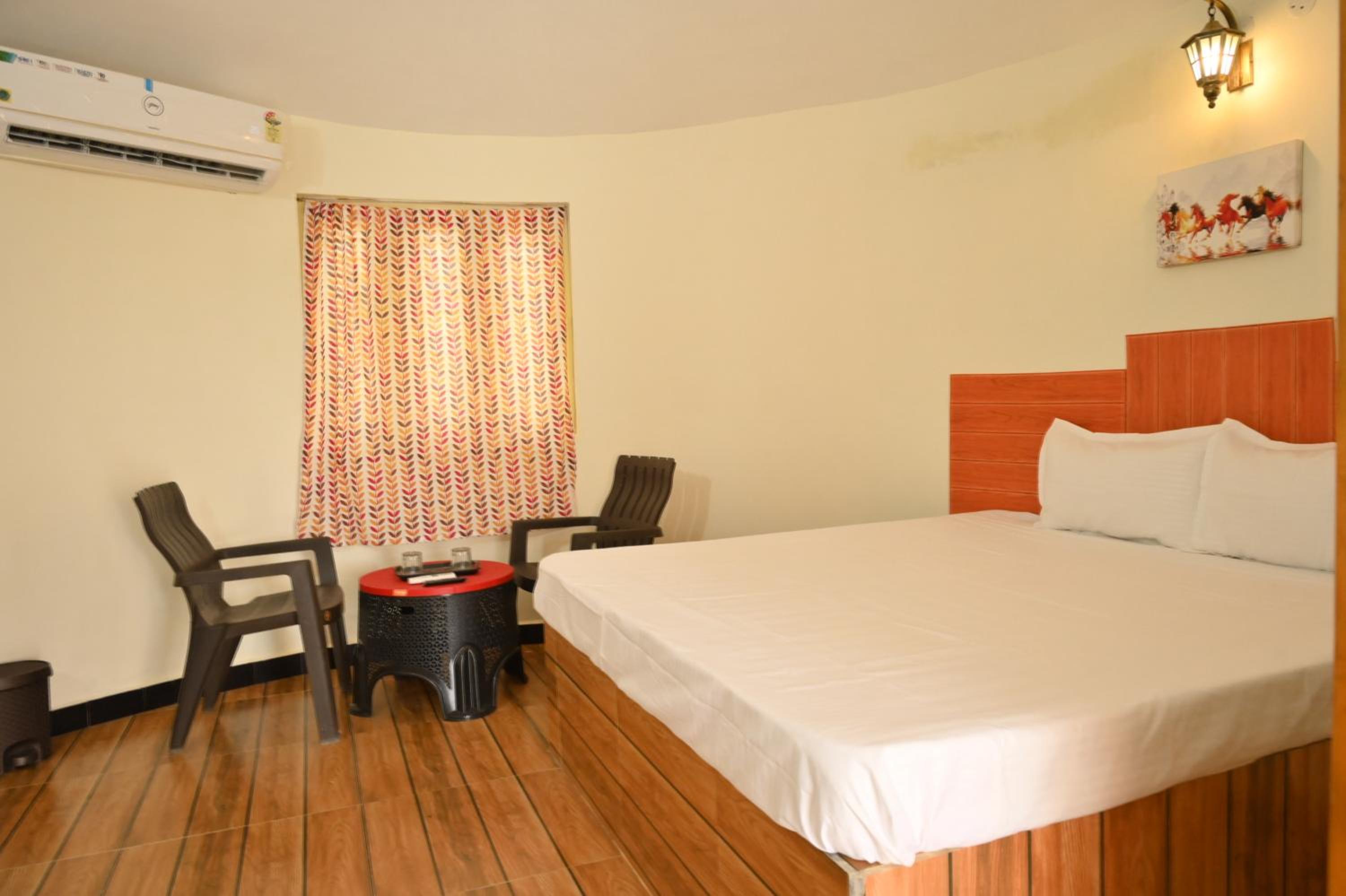 One-Bedroom House photo 1