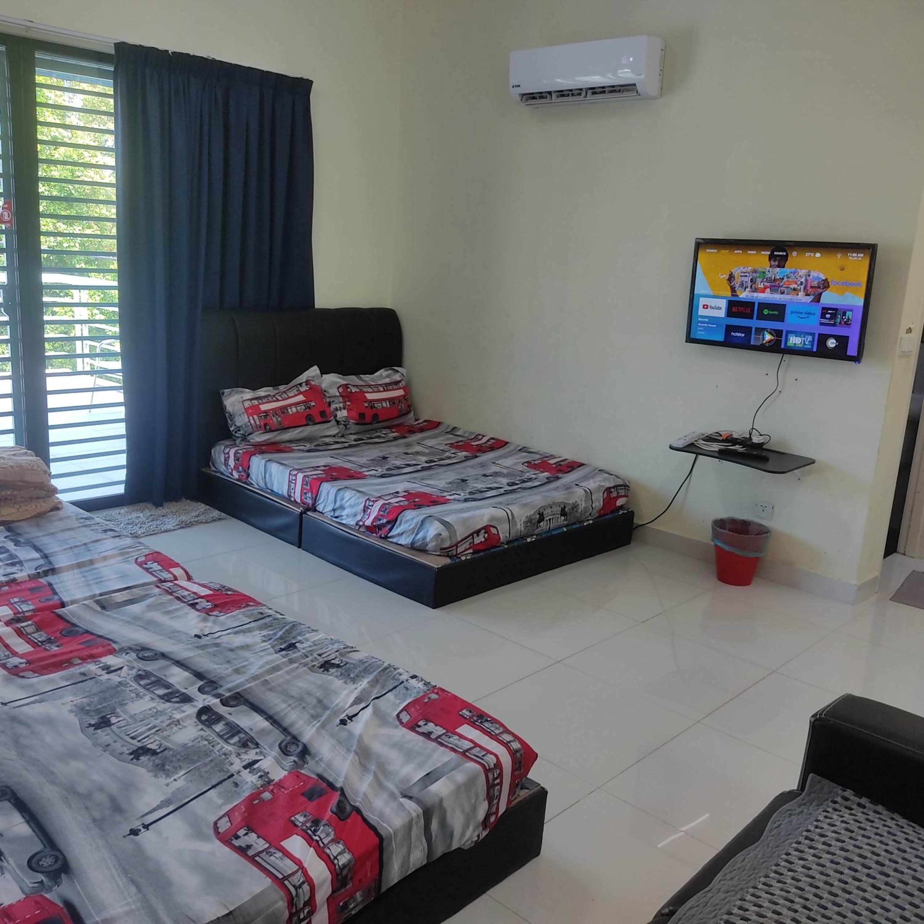 Deluxe Double Room with Balcony photo 3