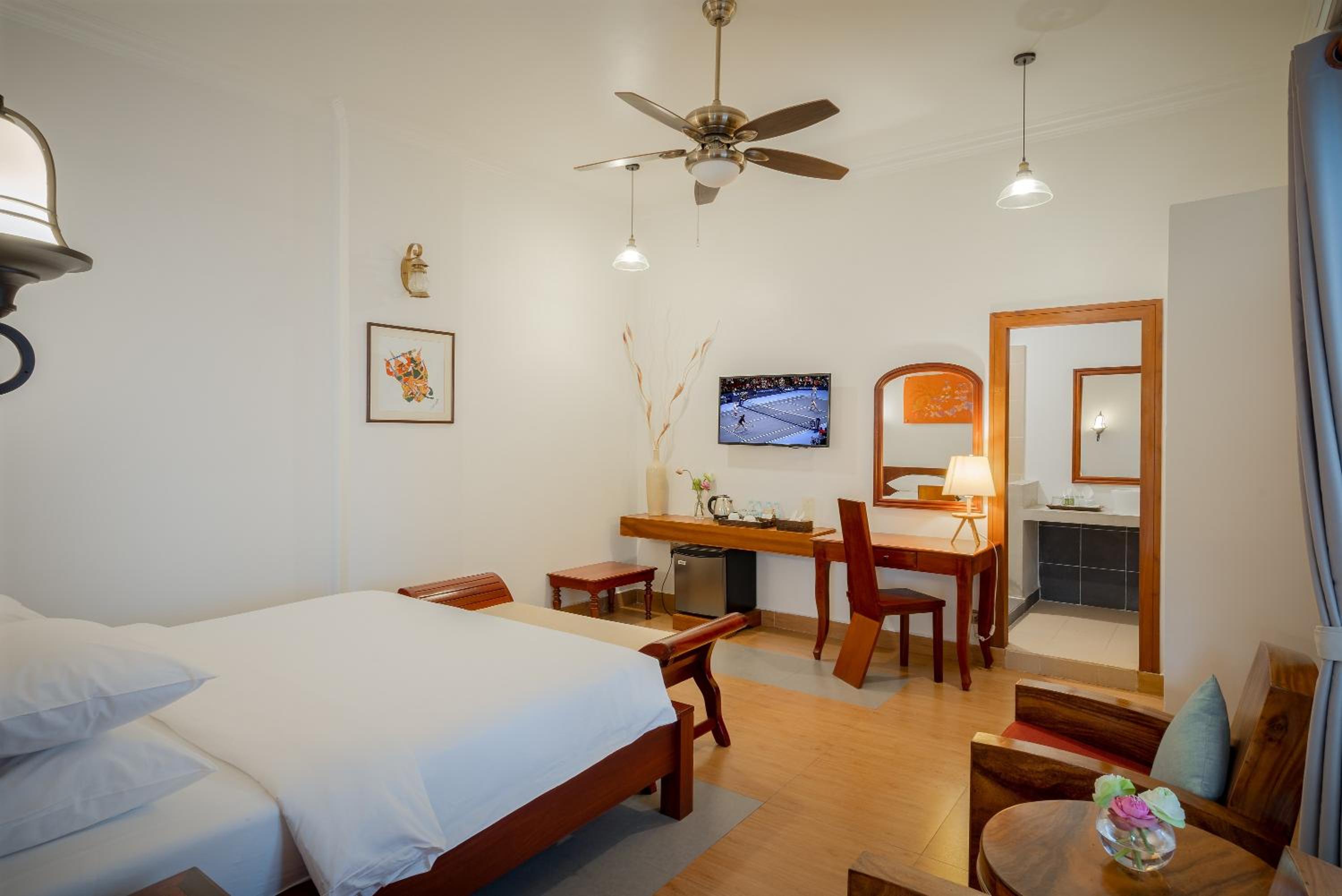 Two-Bedroom Villa - Photo 7