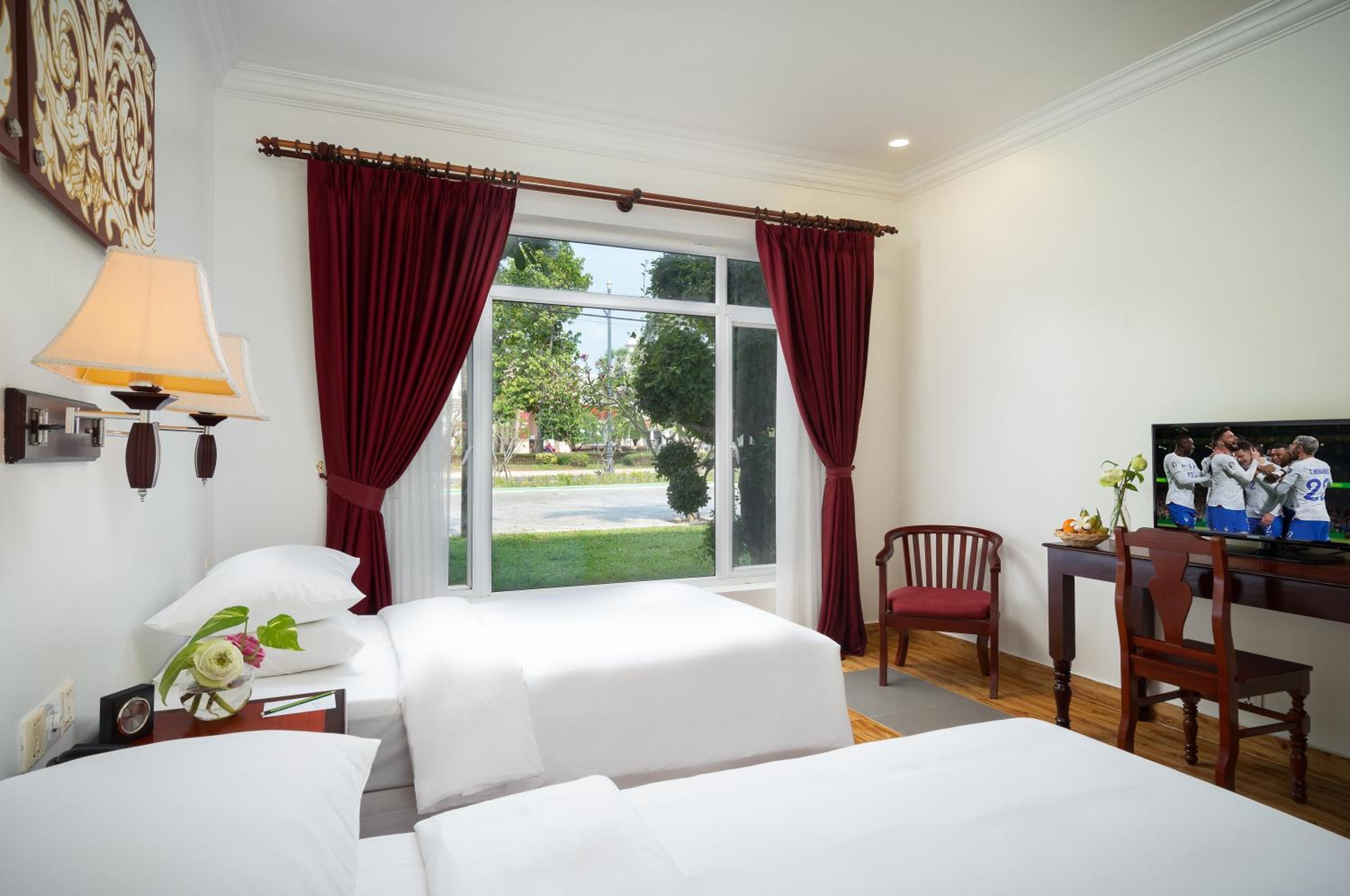 Standard Double Or Twin Room - Photo 7