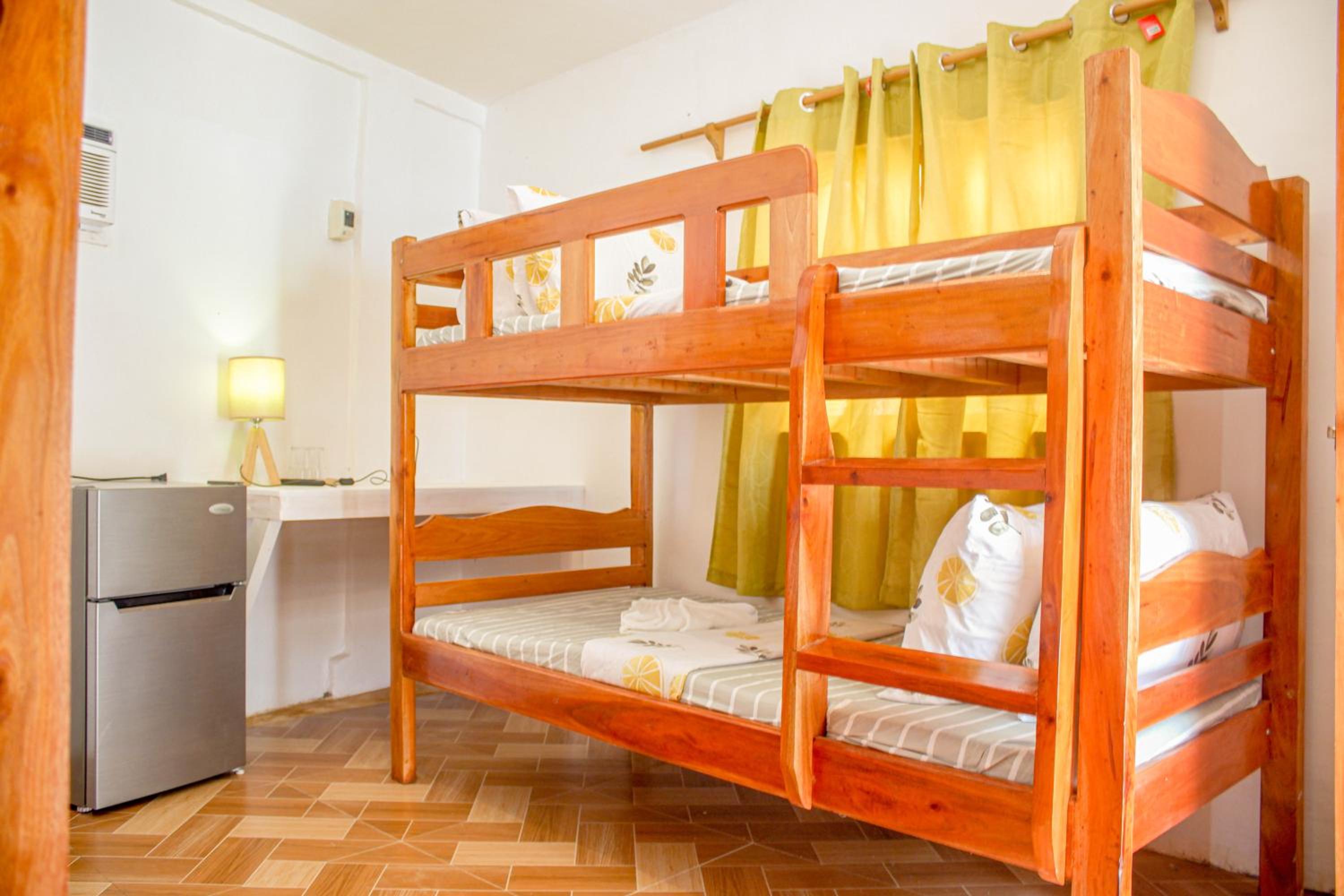 Economy Quadruple Room photo 1