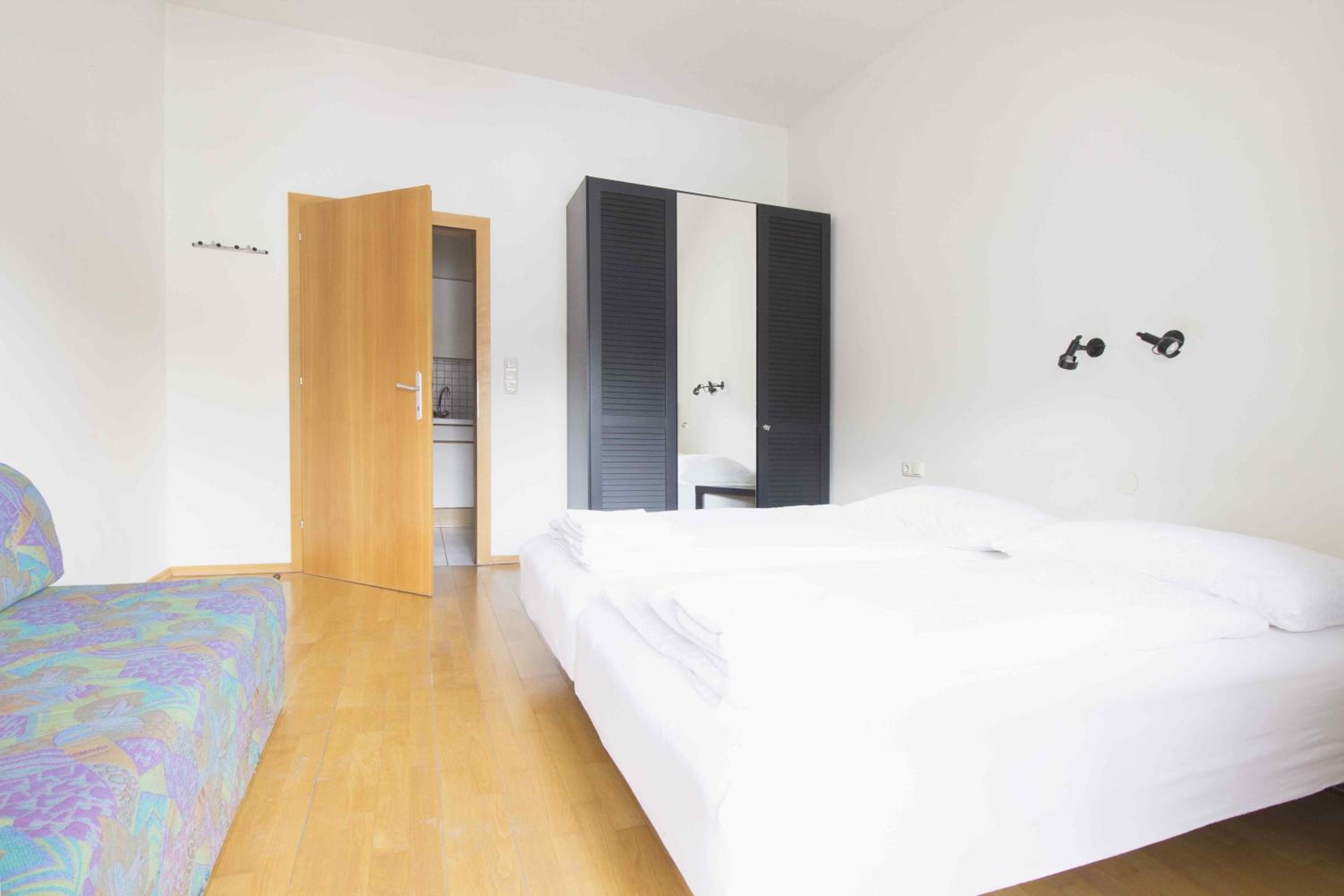 Two-Bedroom Apartment with Balcony photo 3
