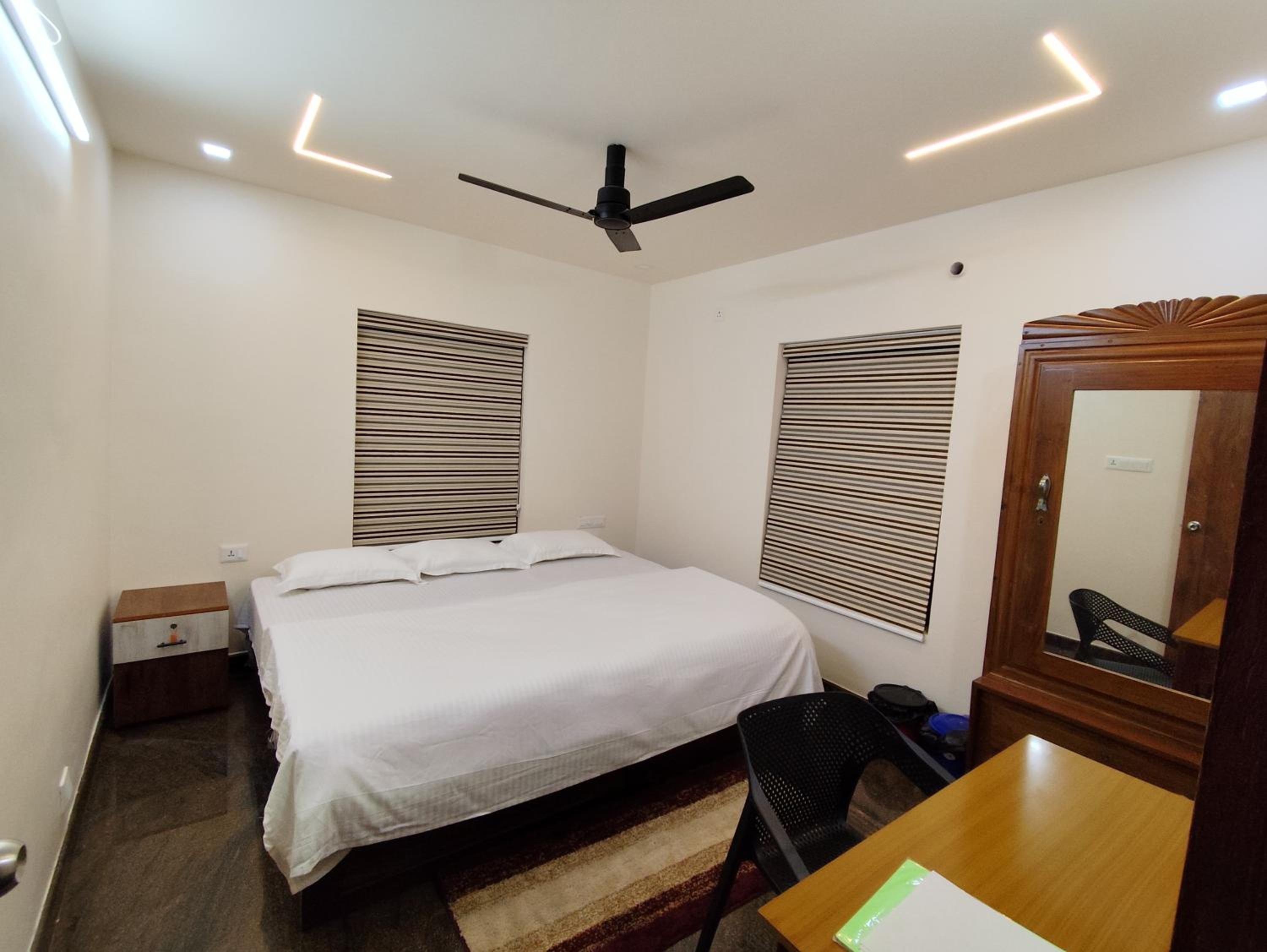 Family Room With Private Bathroom photo 1