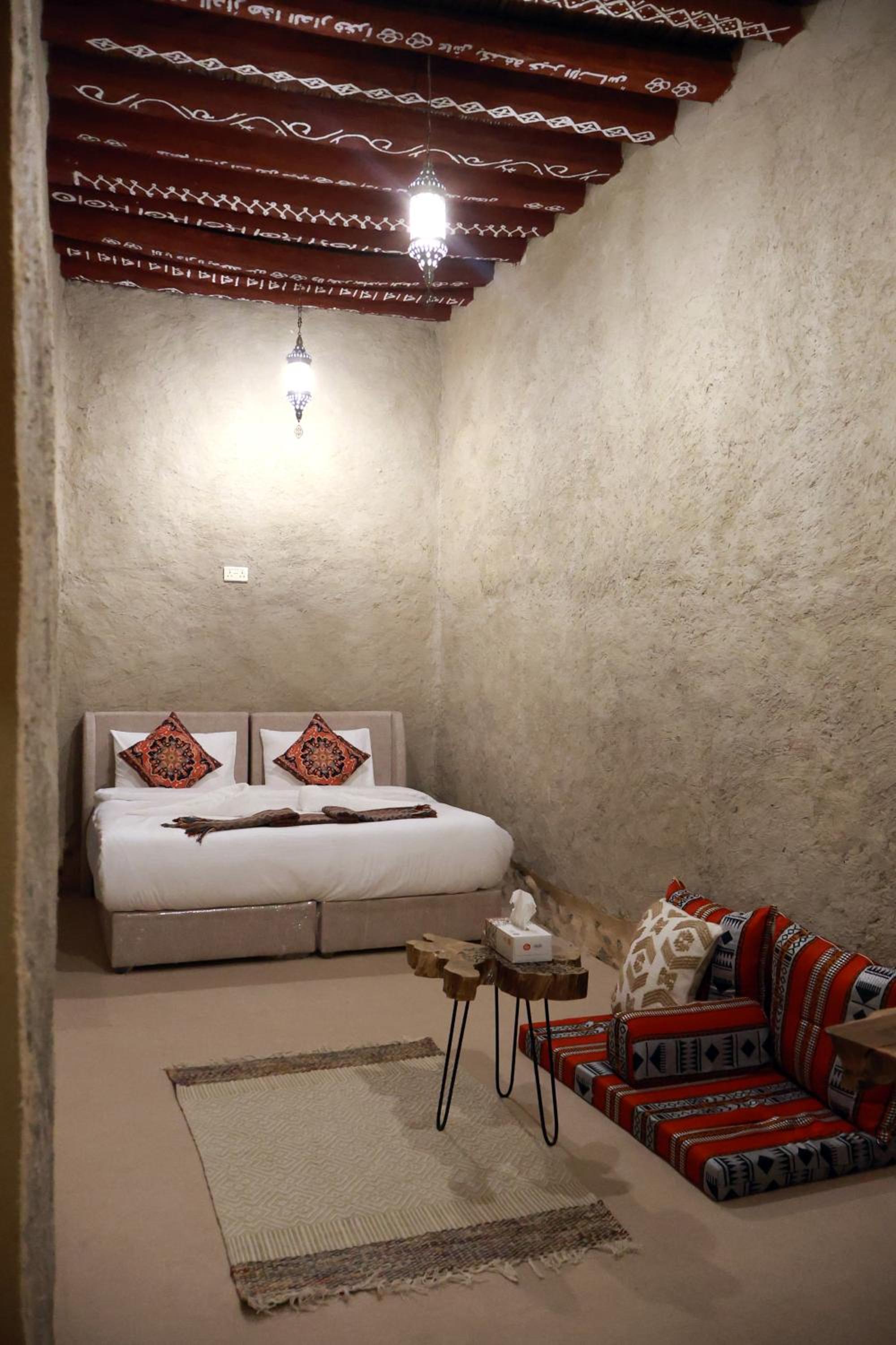 Deluxe King Room photo 1
