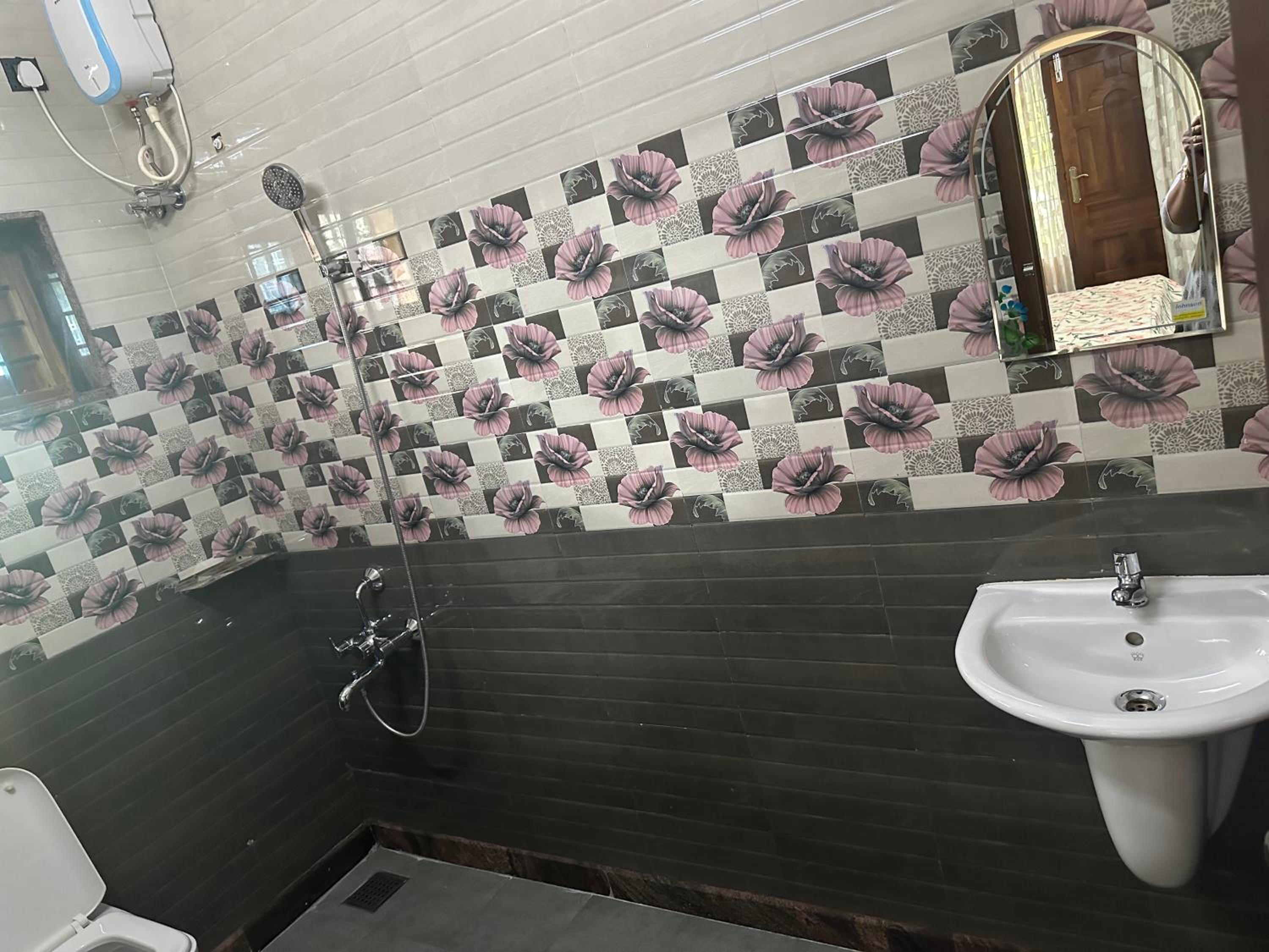Family Room With Private Bathroom photo 2