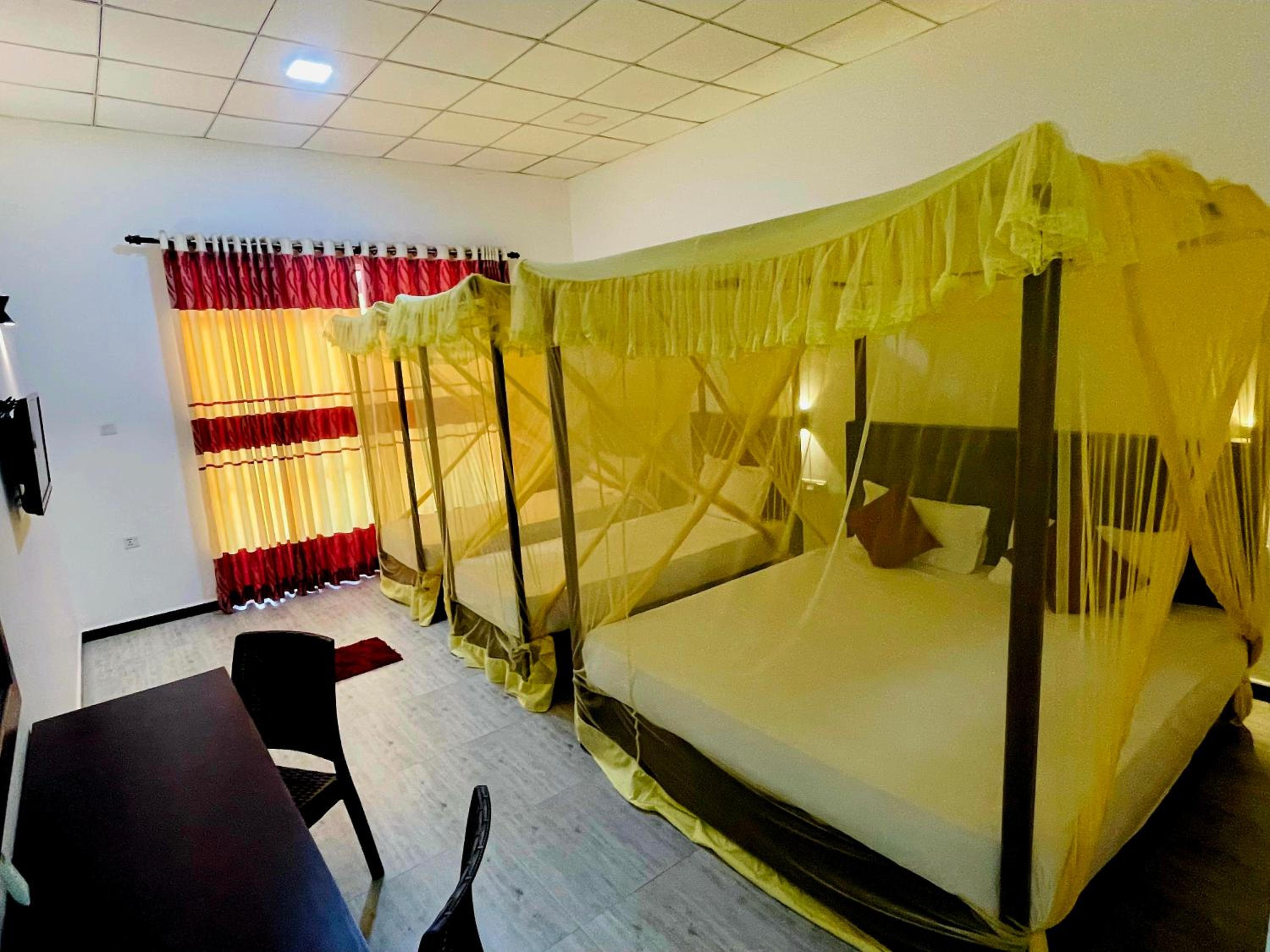 Budget Double Room photo 2