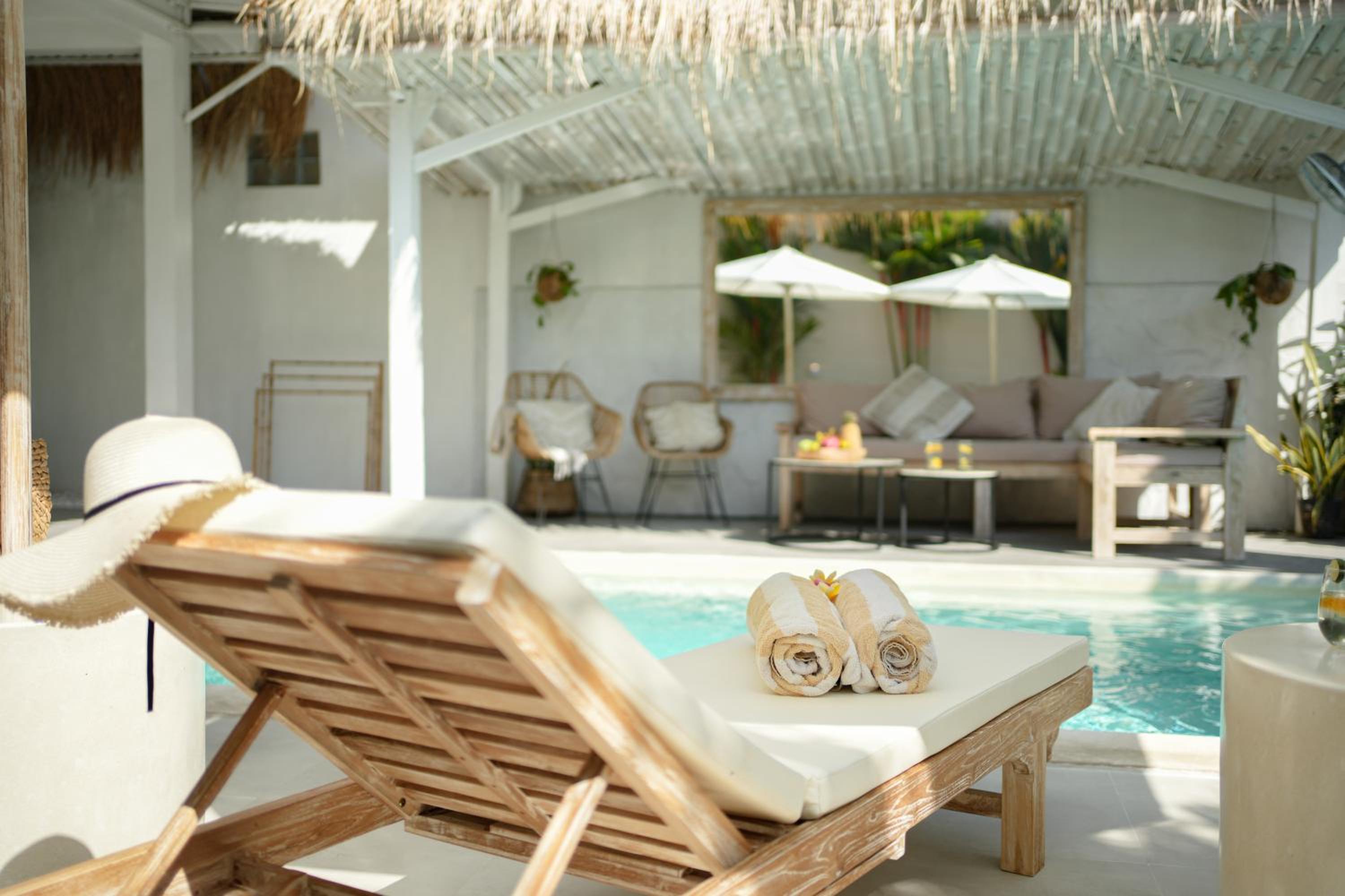 Three-Bedroom Villa - Photo 9