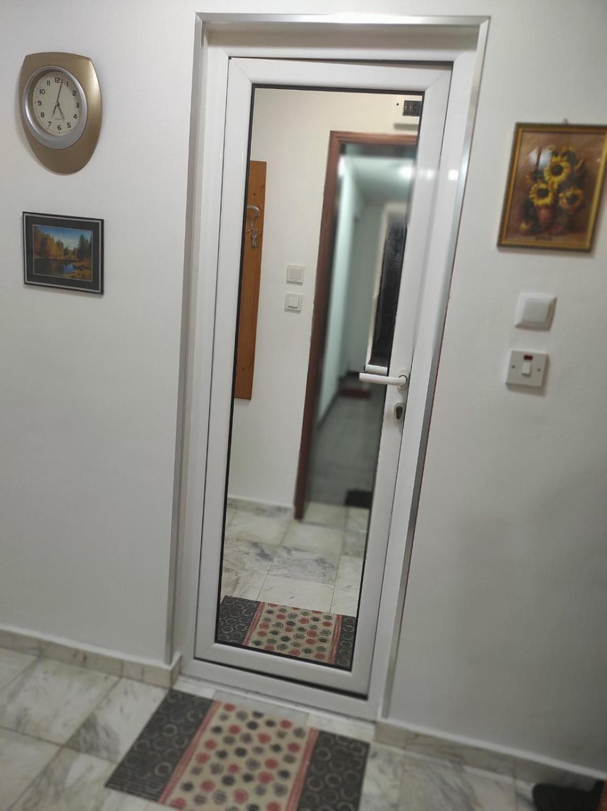 Studio Apartment With Balcony photo 3