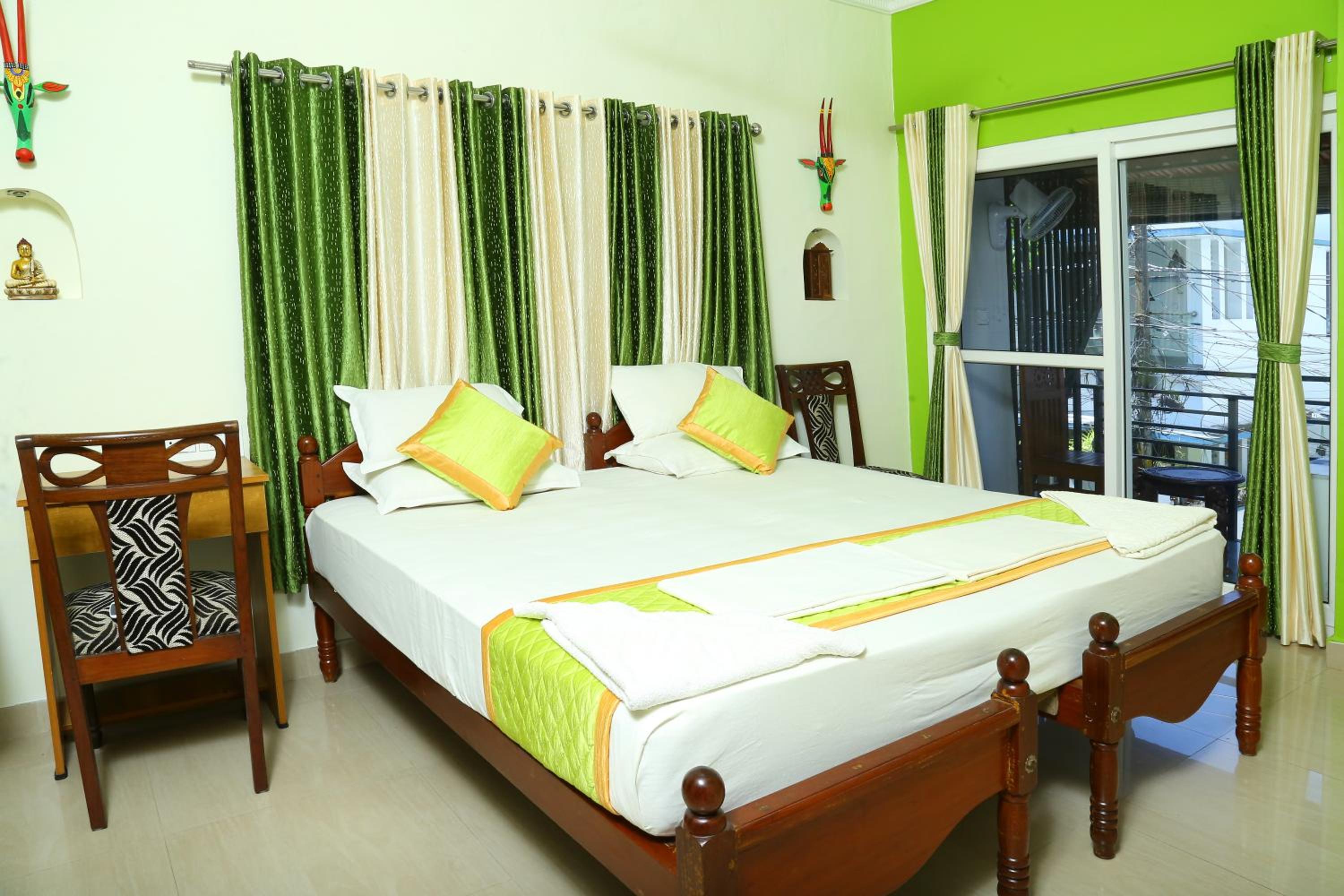 Deluxe Double Room photo 3