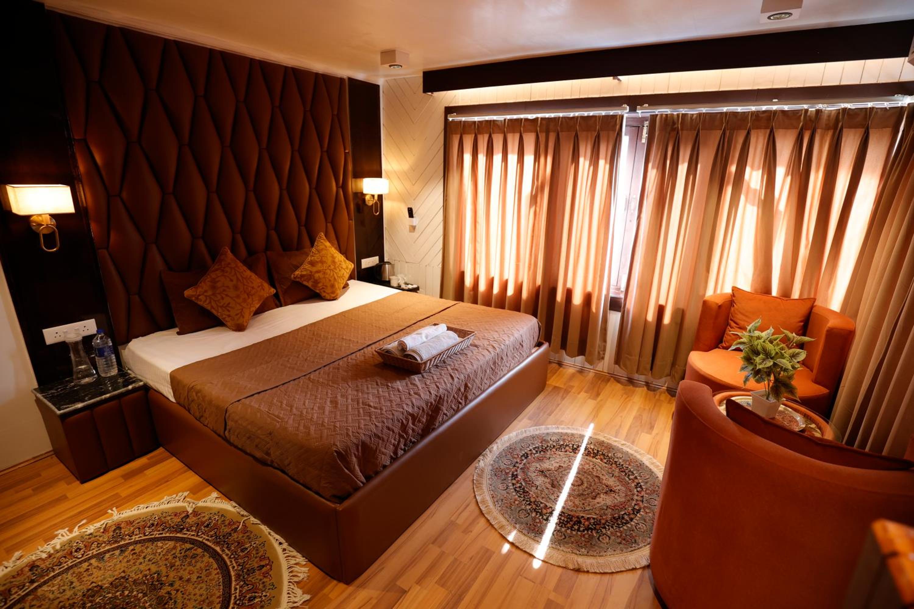 Deluxe Room - Photo 4