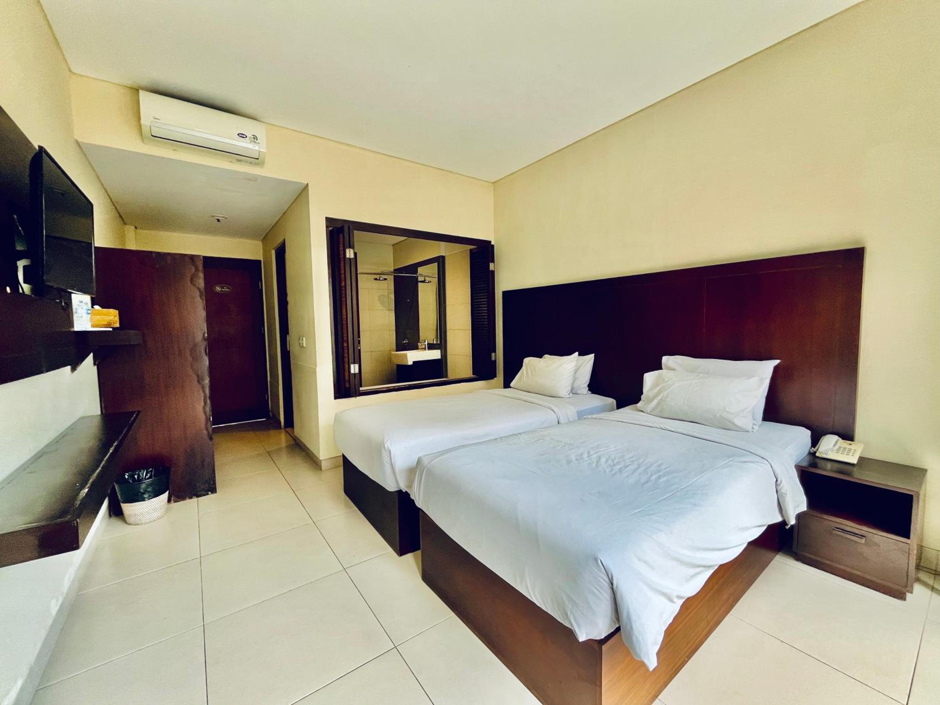 Double Room with Pool View