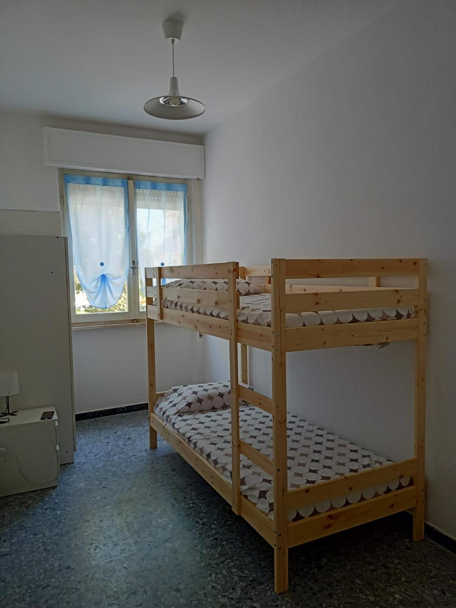 Three-Bedroom Apartment with Balcony photo 1