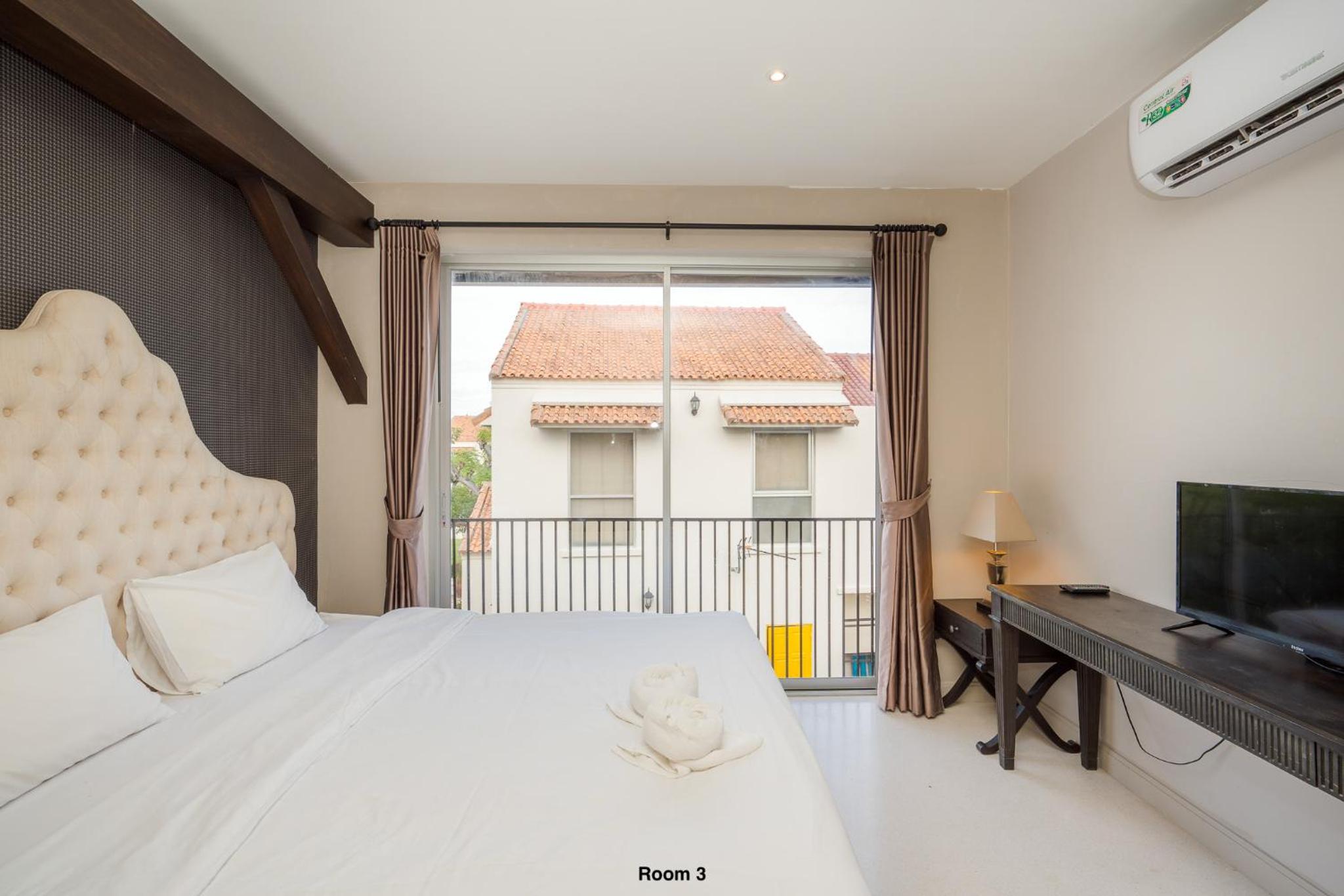 Villa with Garden View - Photo 21
