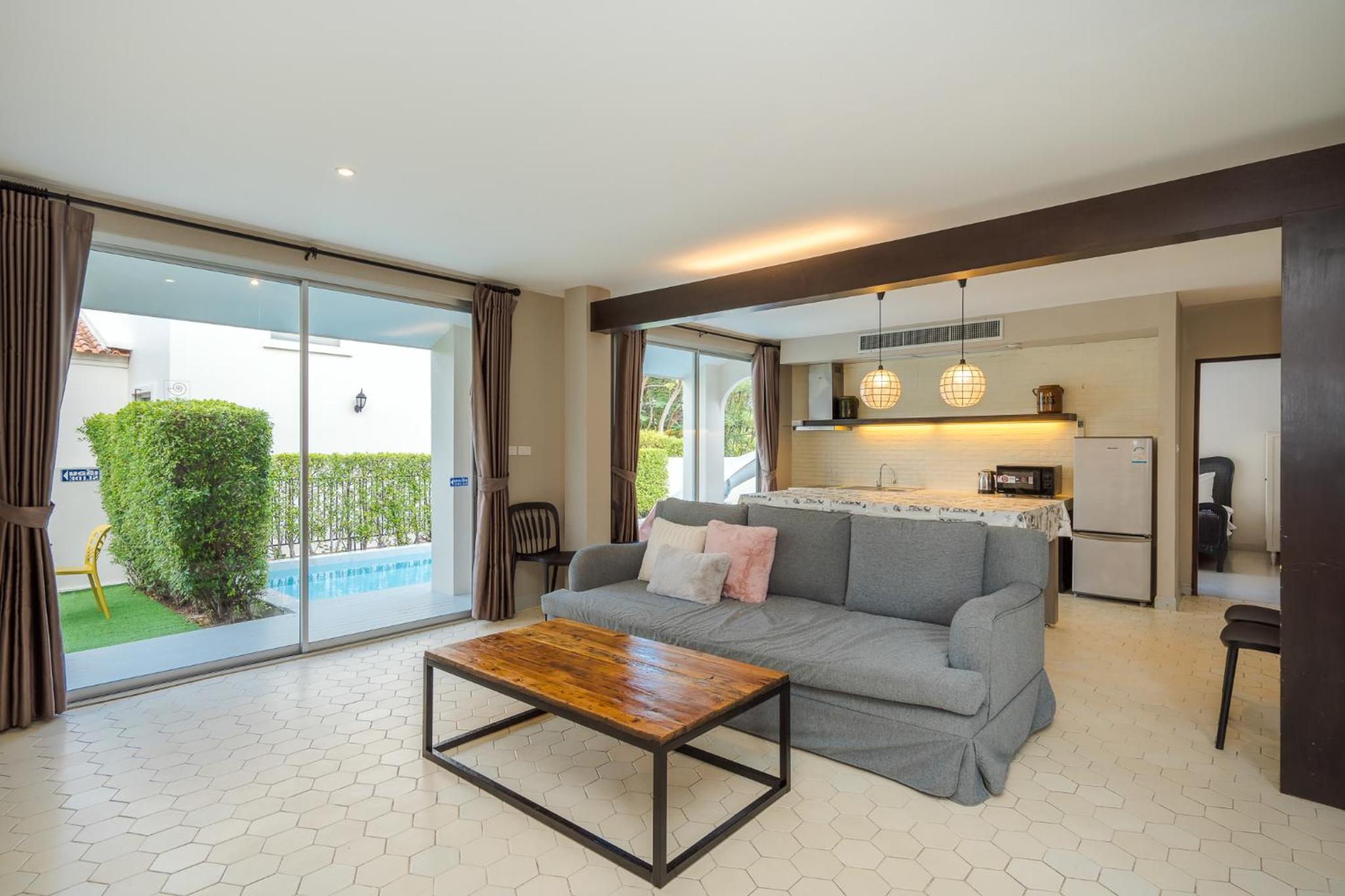 Villa with Garden View - Photo 17