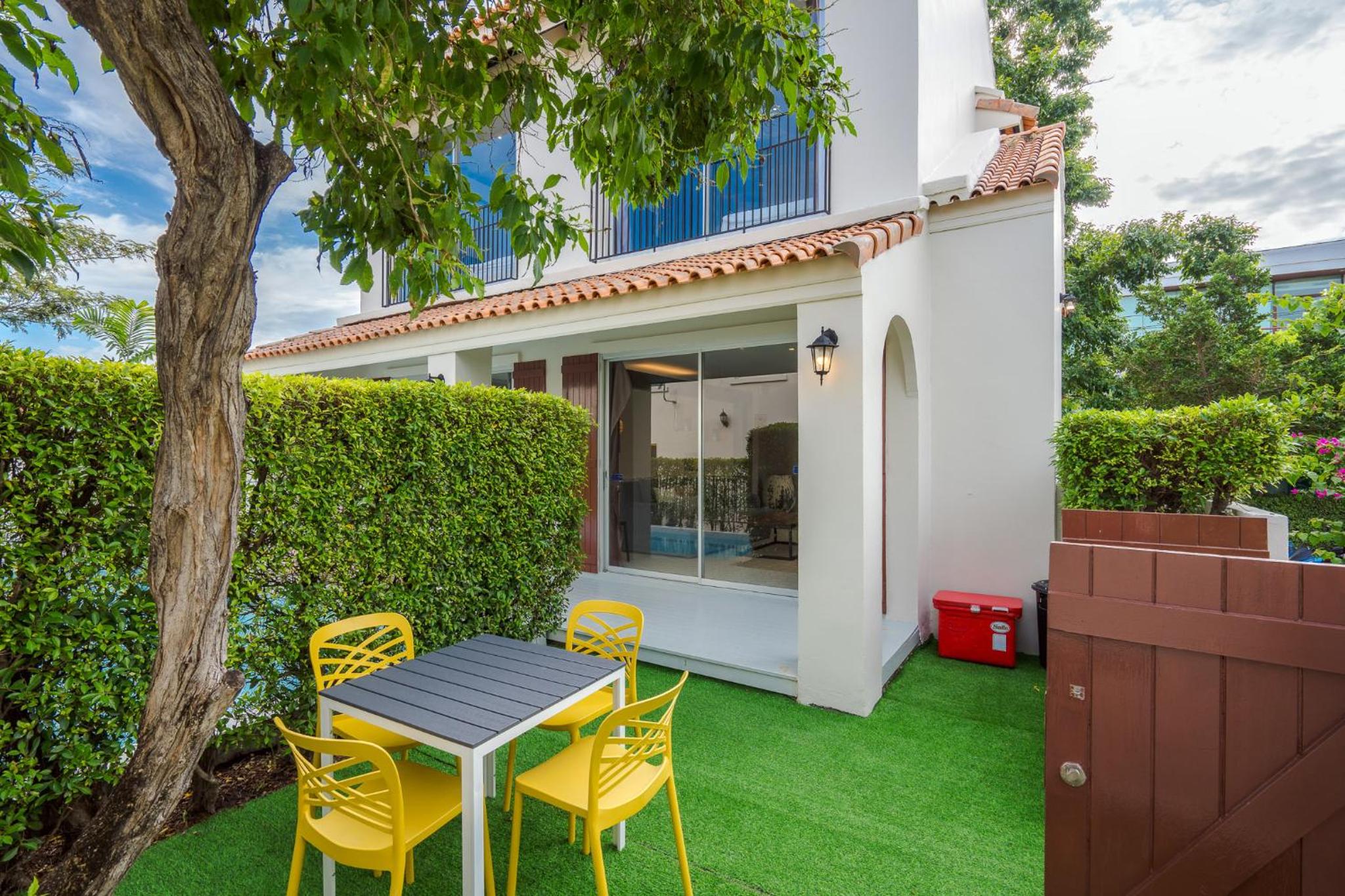Villa with Garden View - Photo 39
