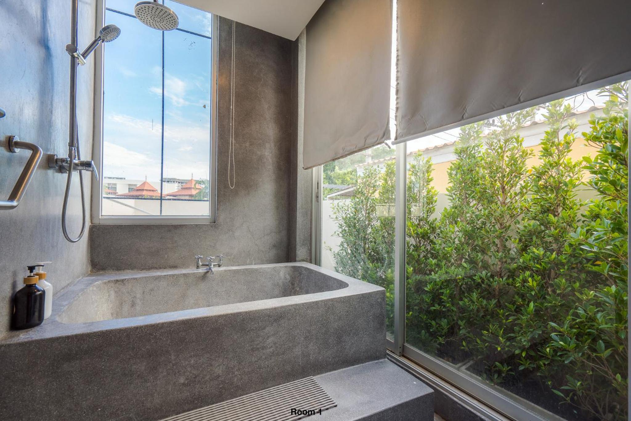 Villa with Garden View - Photo 7