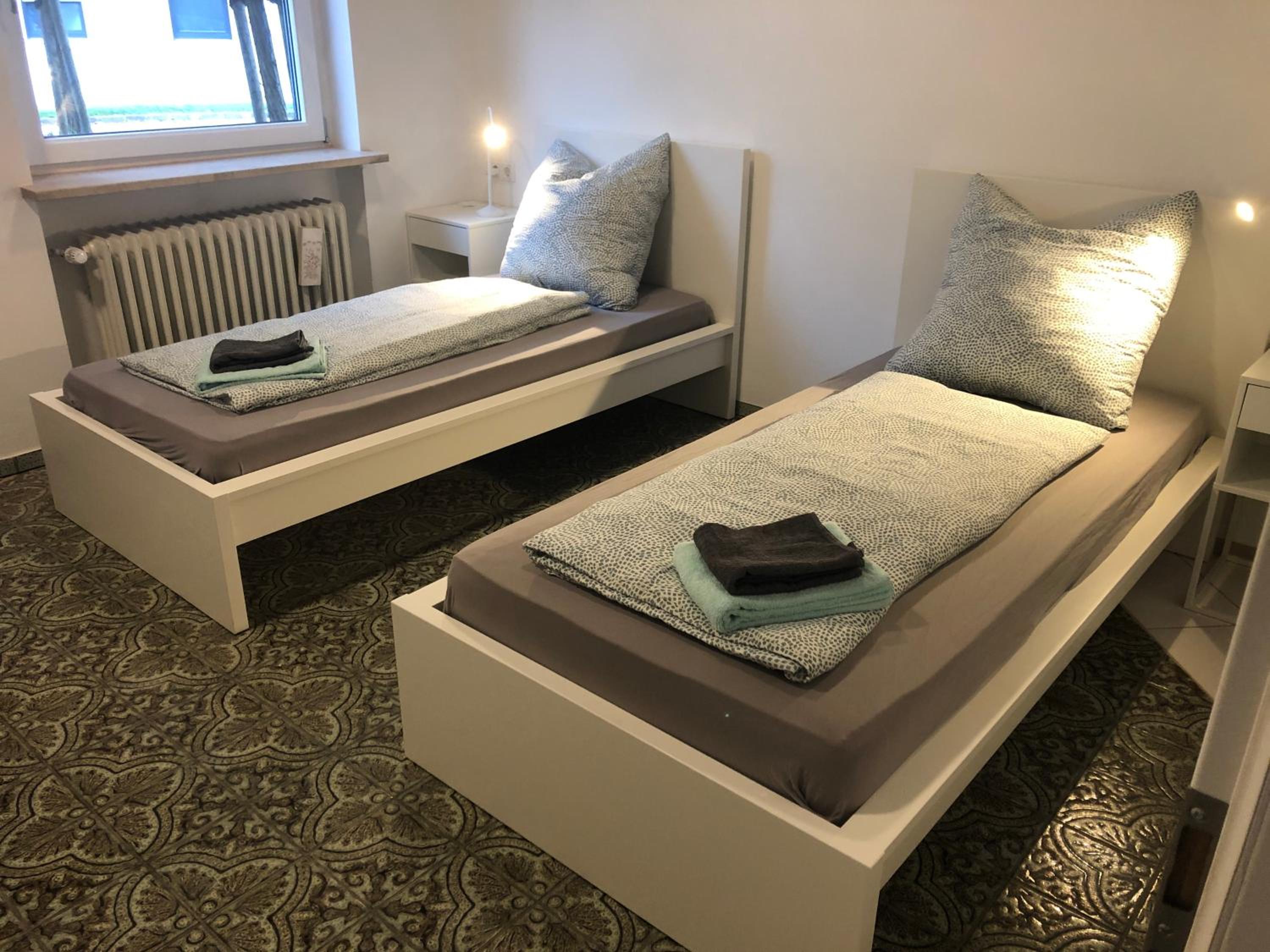 Standard Twin Room with Shared Bathroom