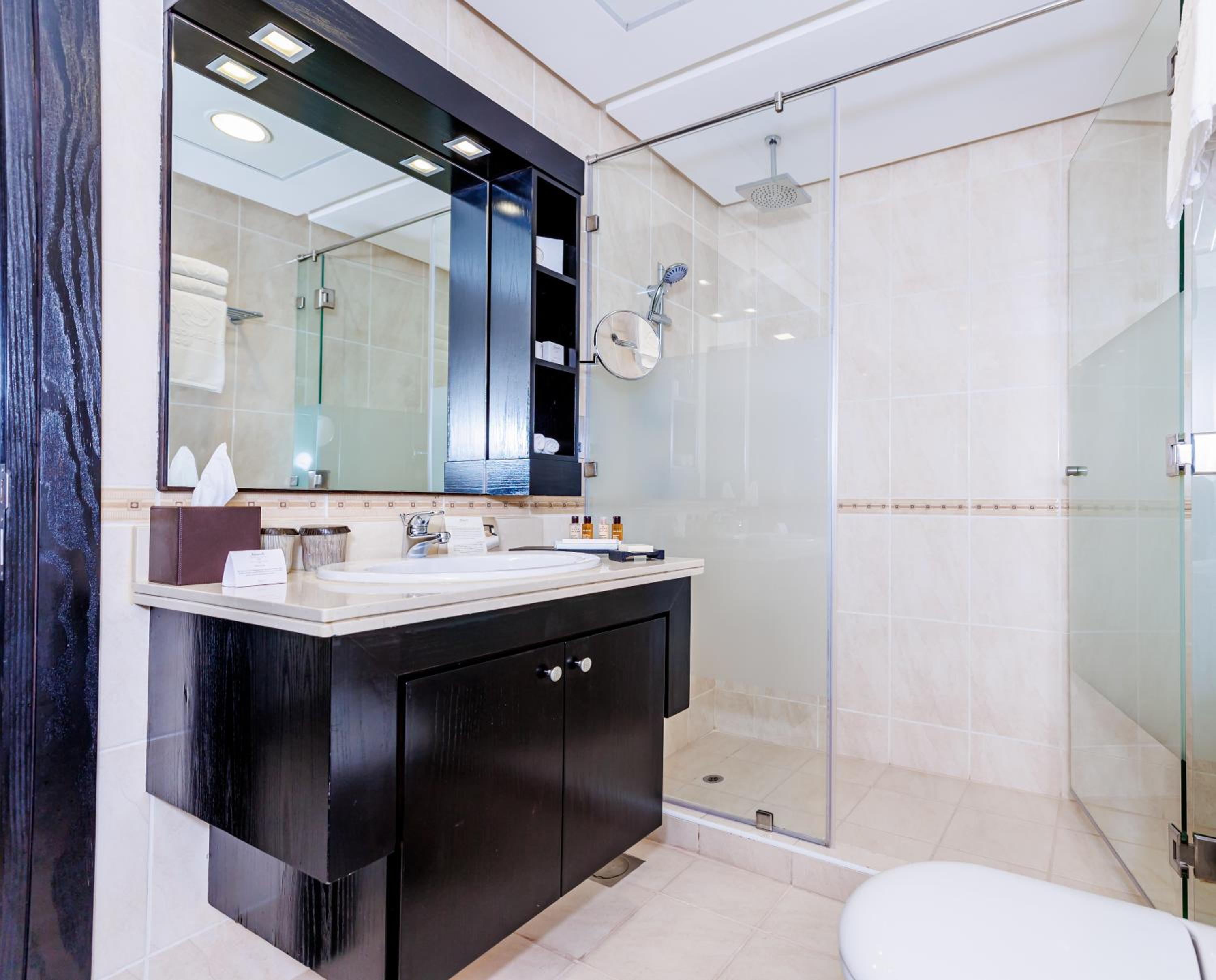 Premier One-Bedroom Suite with Beach Access