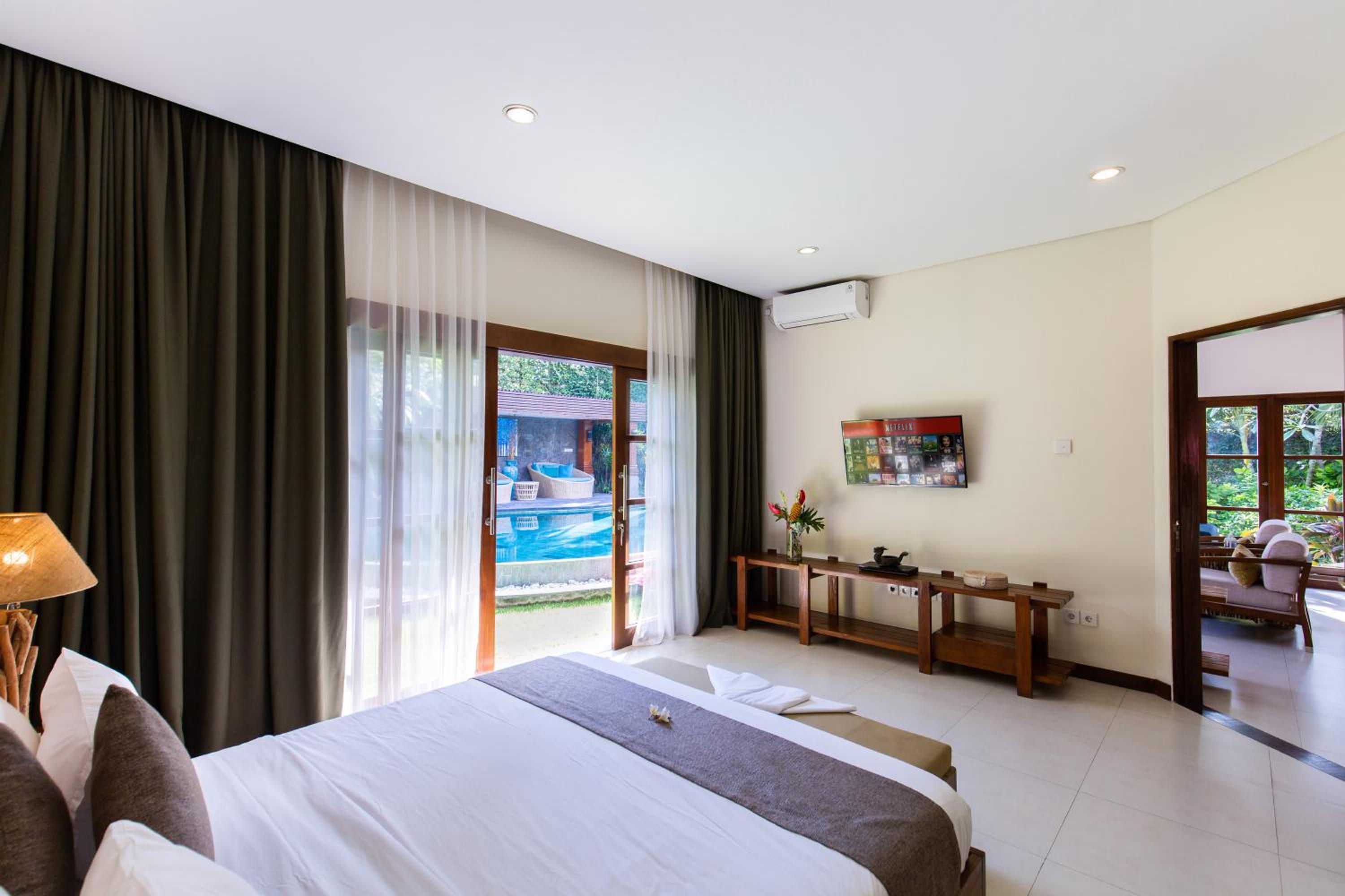 Delight Seven-Bedroom Villa  photo 2