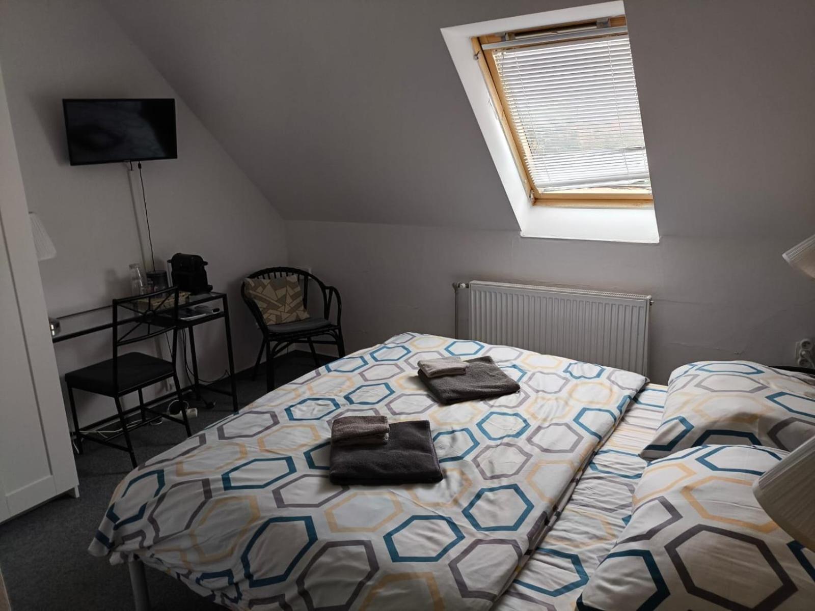 Standard Double Room photo 2