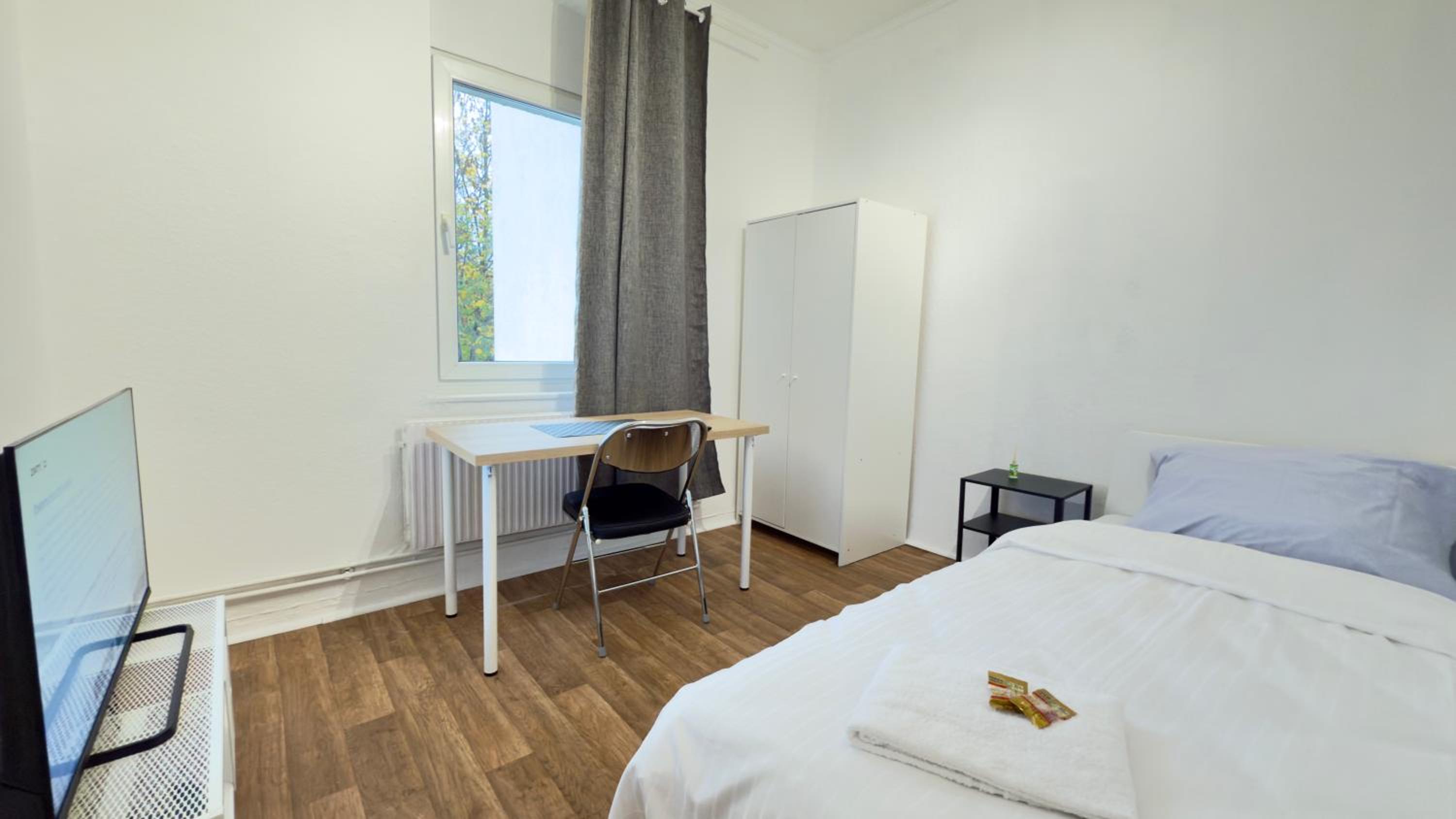 Three-Bedroom Apartment - High Floor photo 1