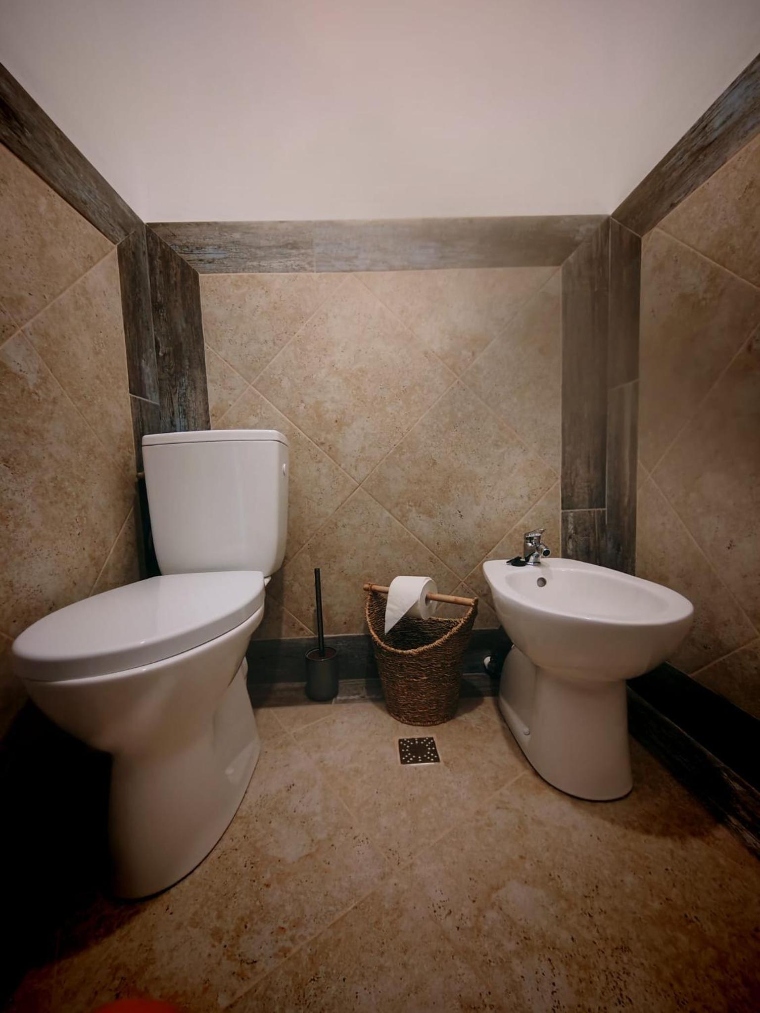 Quadruple Room with Bath photo 3