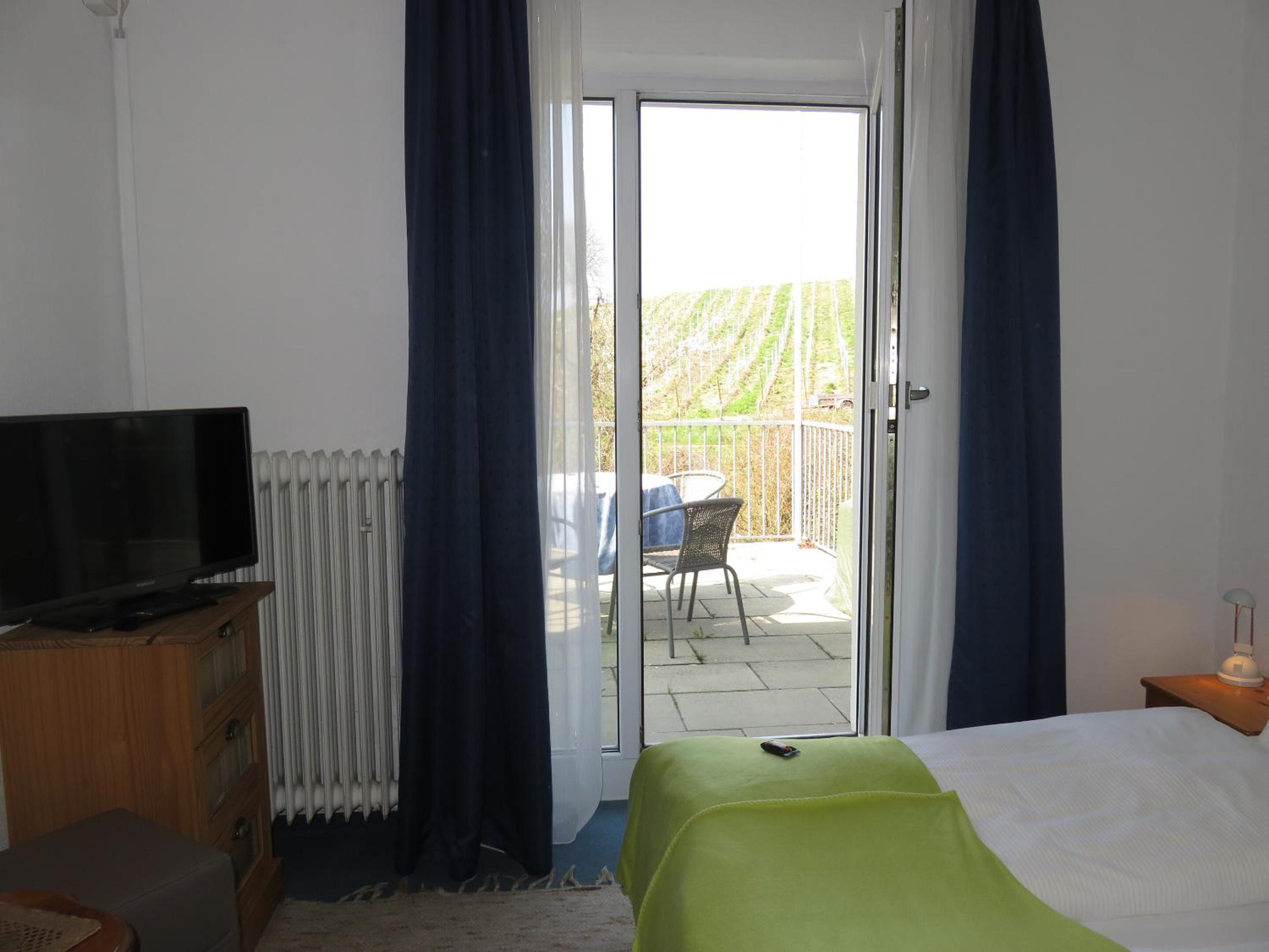 Budget Double Room photo 2