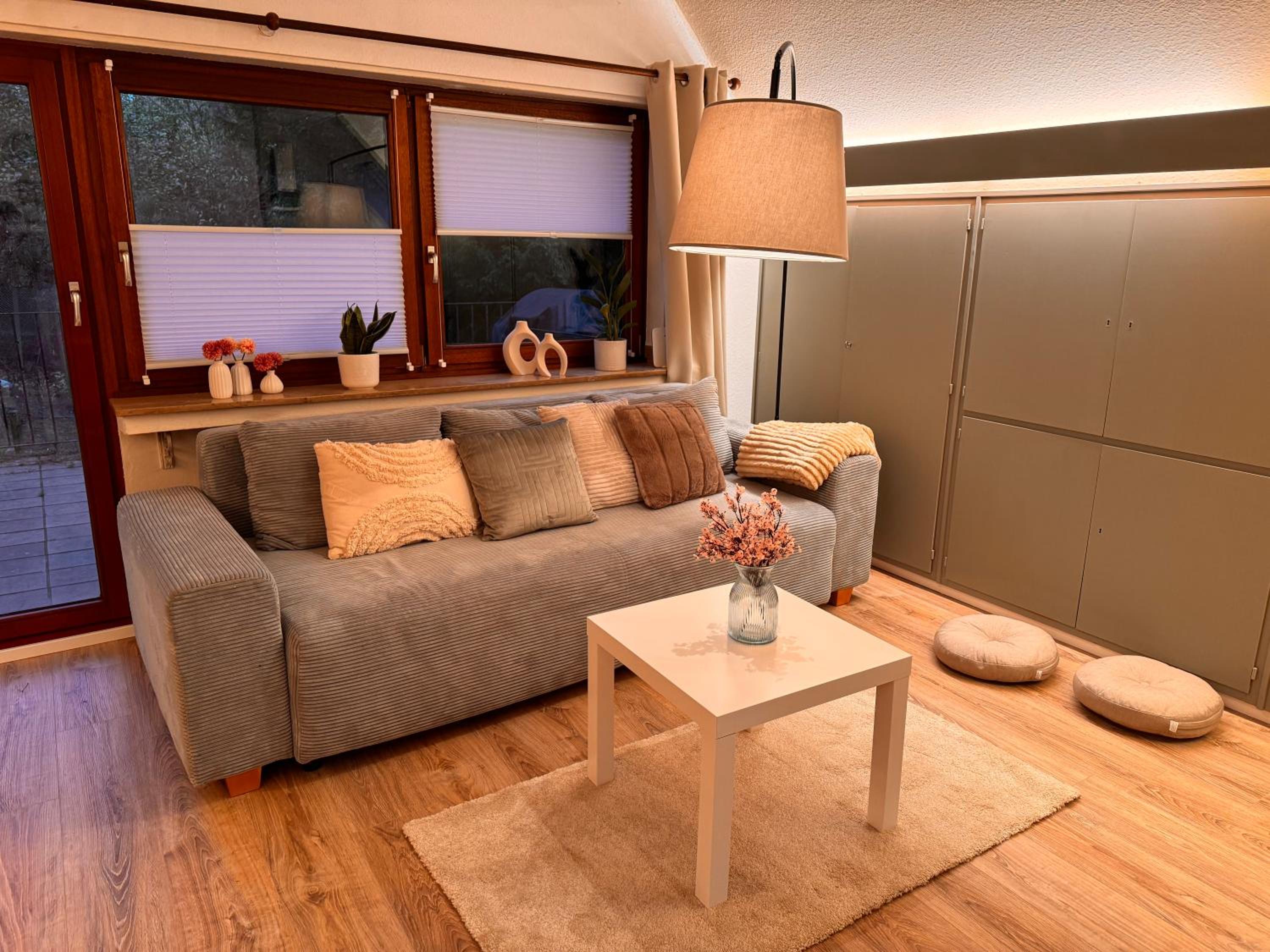 One-Bedroom House photo 1