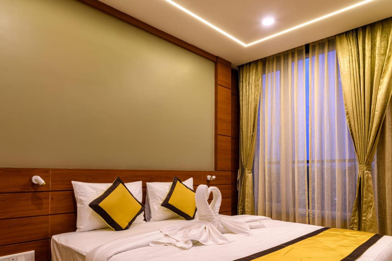 Deluxe Double Or Twin Room photo 2