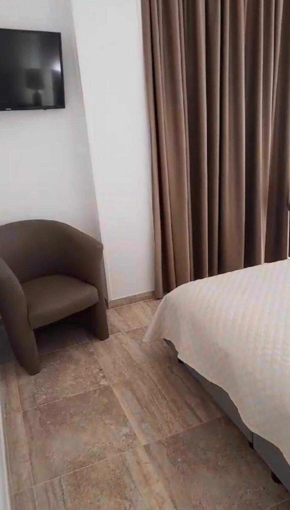 Superior Double or Twin Room with Mountain View photo 2