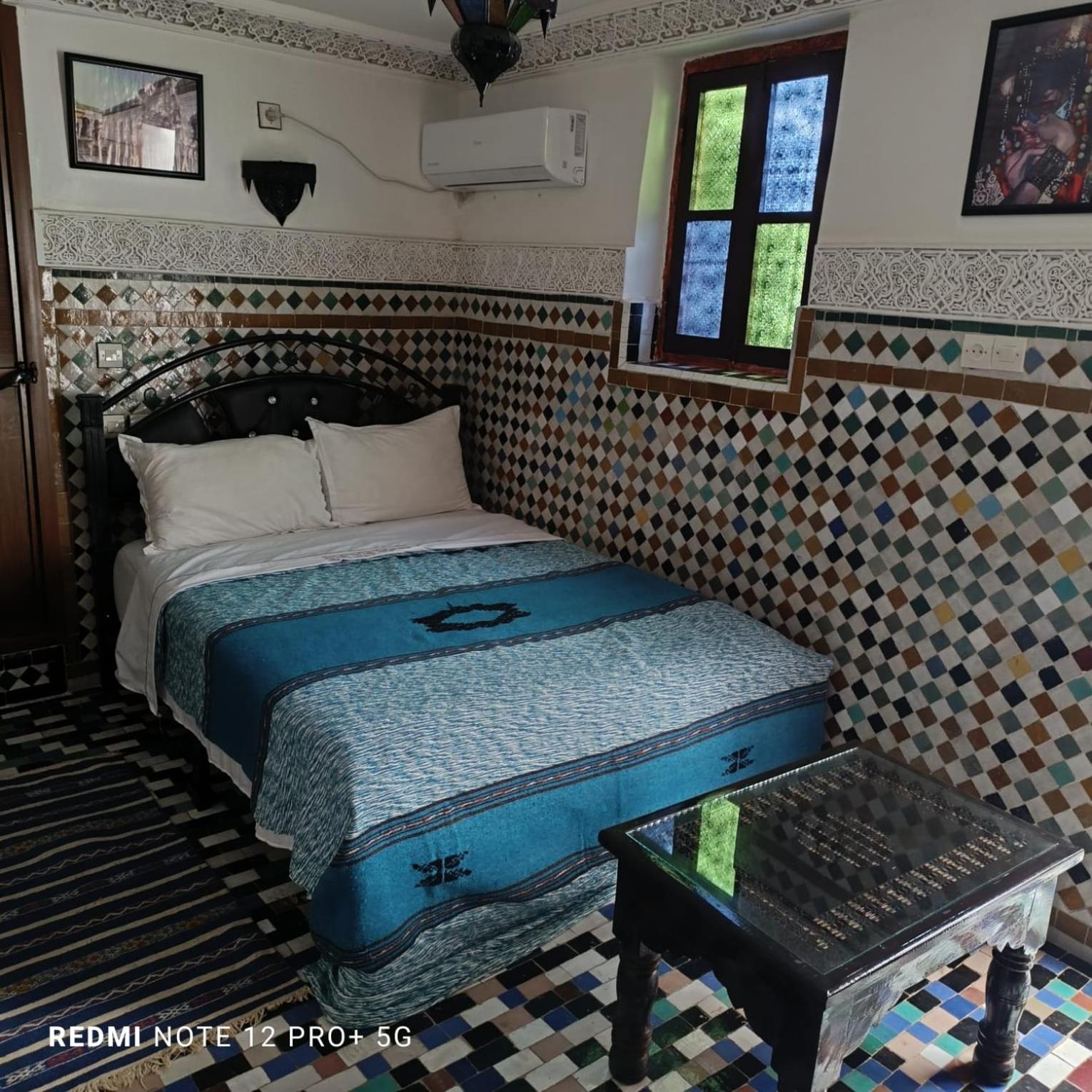 Deluxe Double Room with Bath - Photo 3