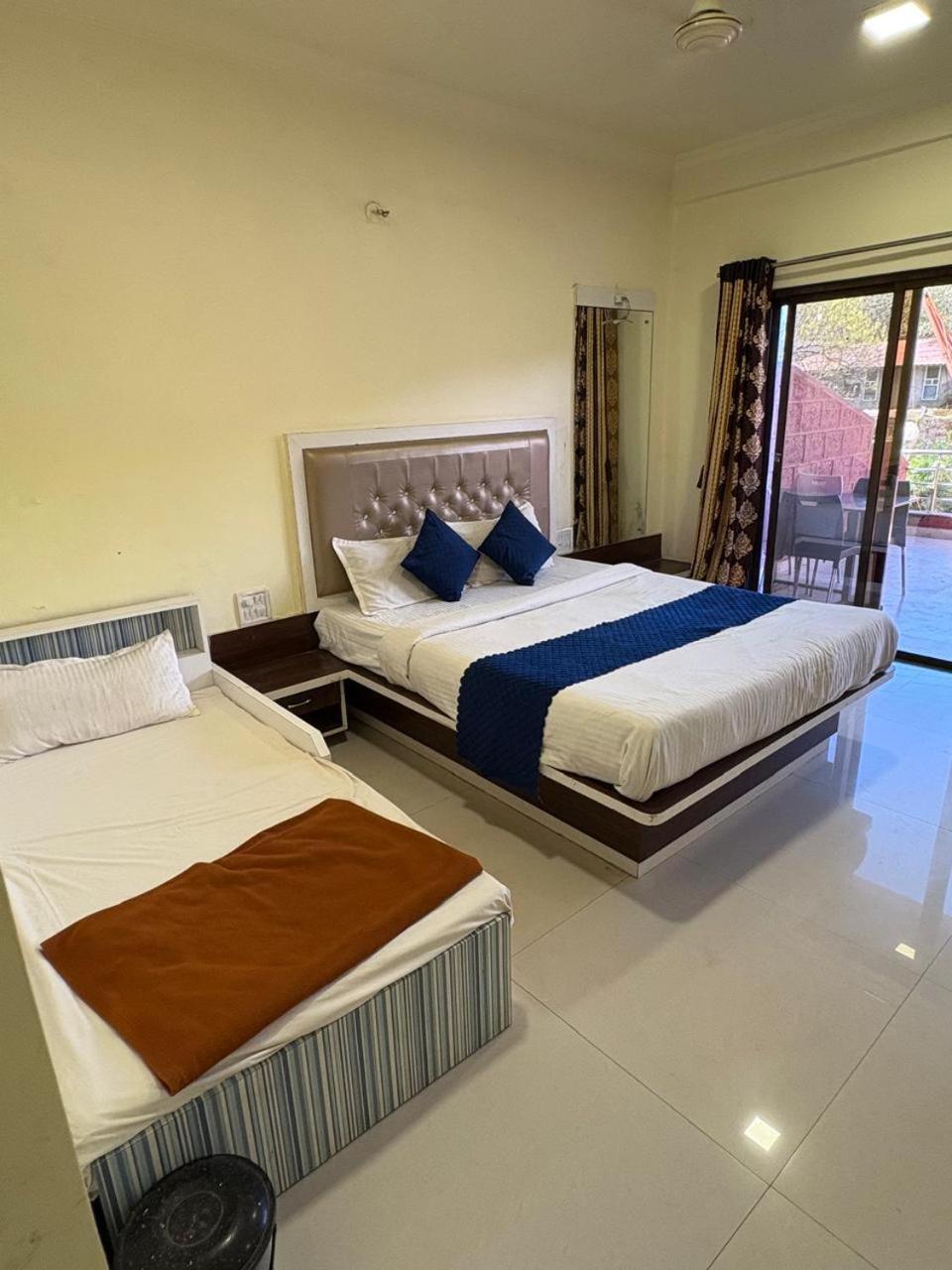 Triple Room With Balcony photo 1