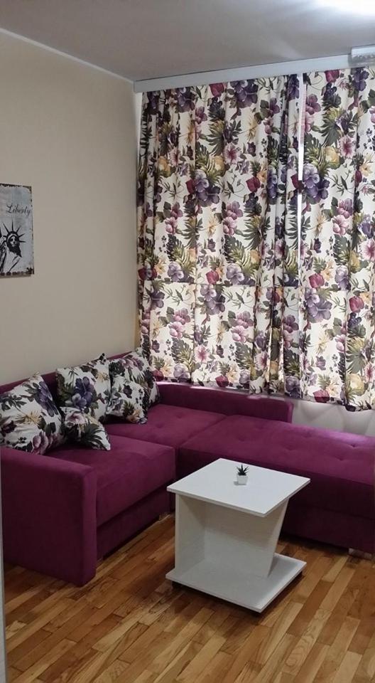 Apartment With Shower photo 1