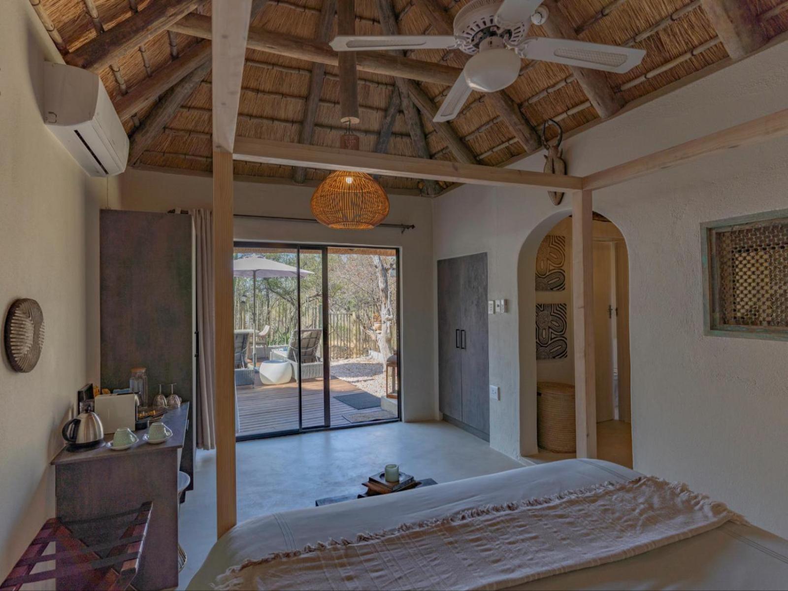 Villa - Photo 1