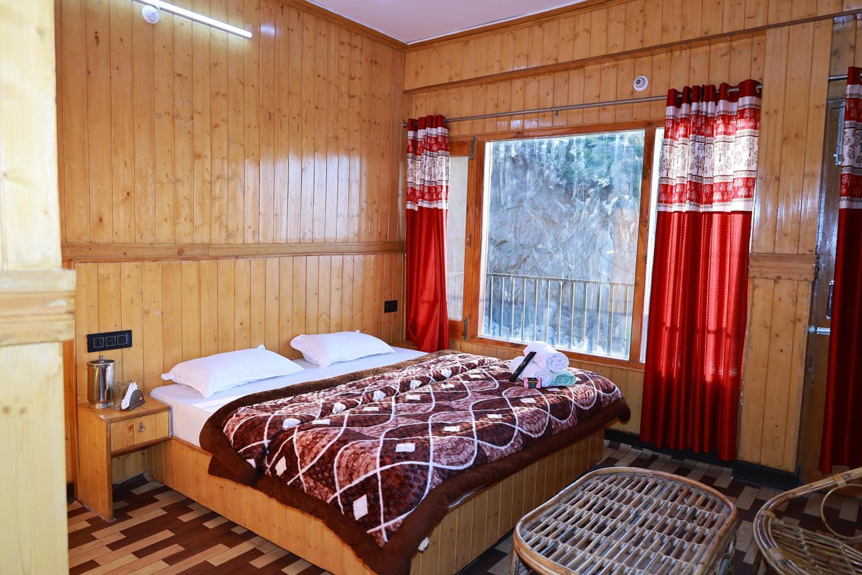 Suite with Balcony photo 1