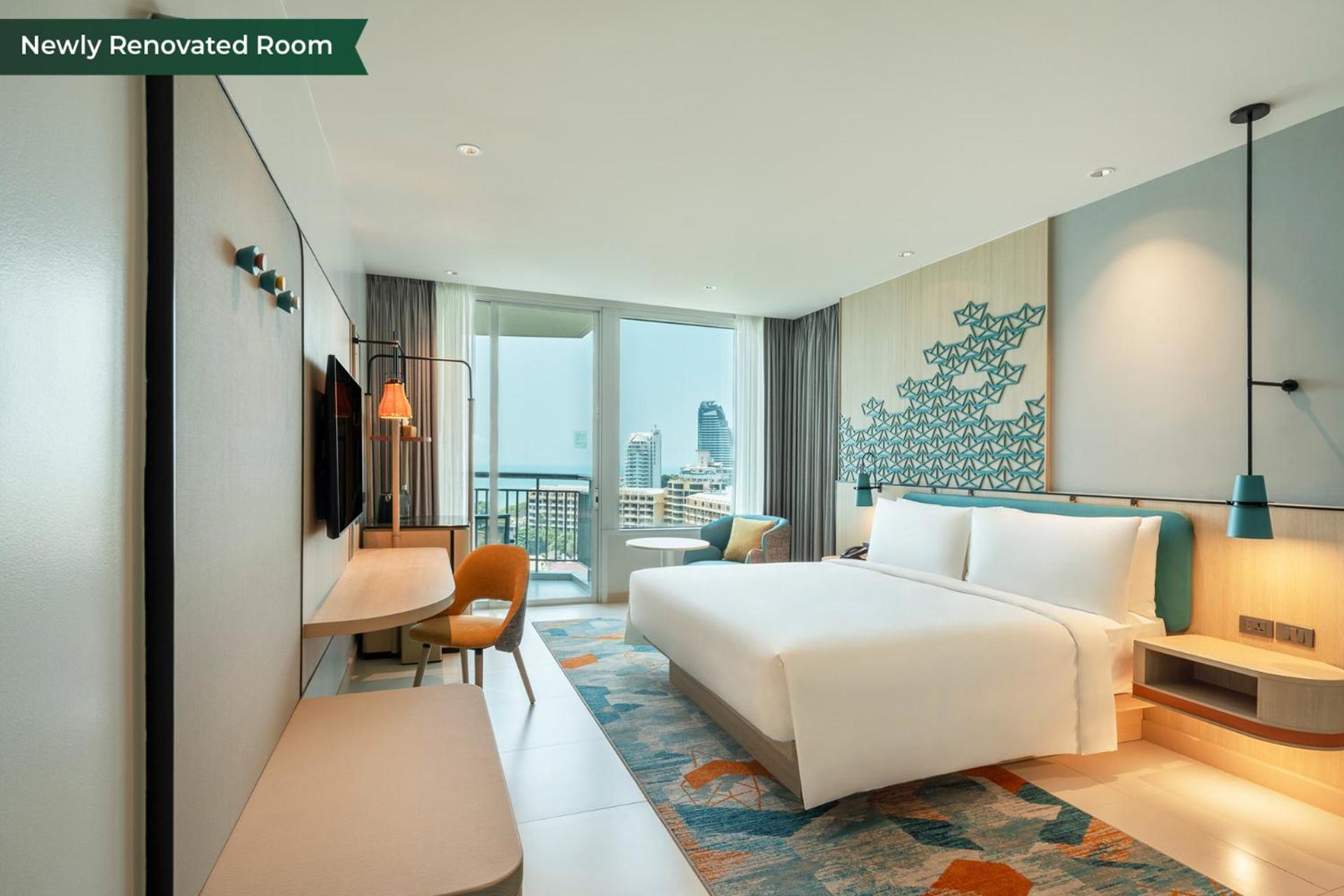 Standard King Room with Ocean View and Bay Tower