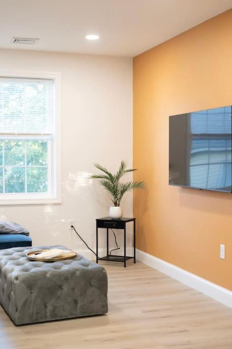 Three-Bedroom Apartment photo 1