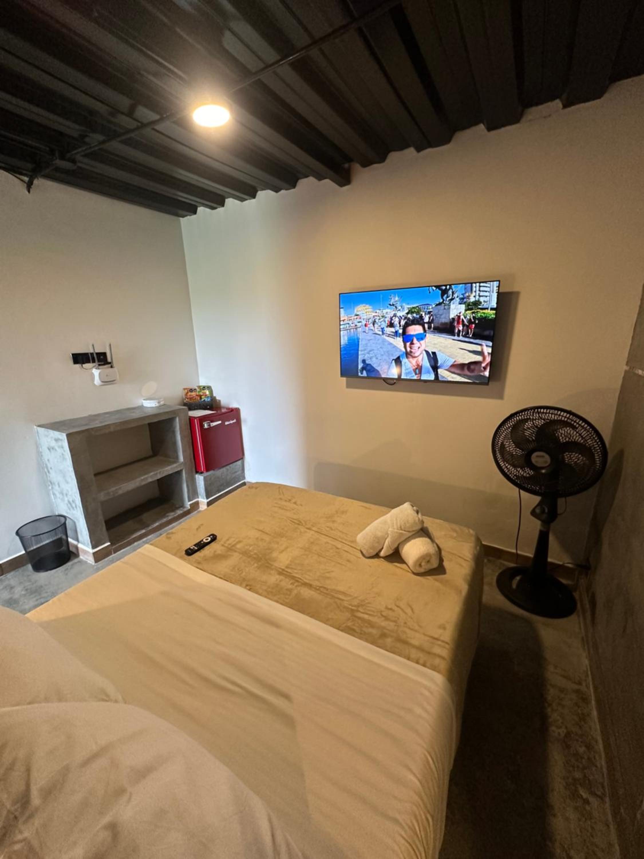 Double Room with Bath and air conditioning photo 3